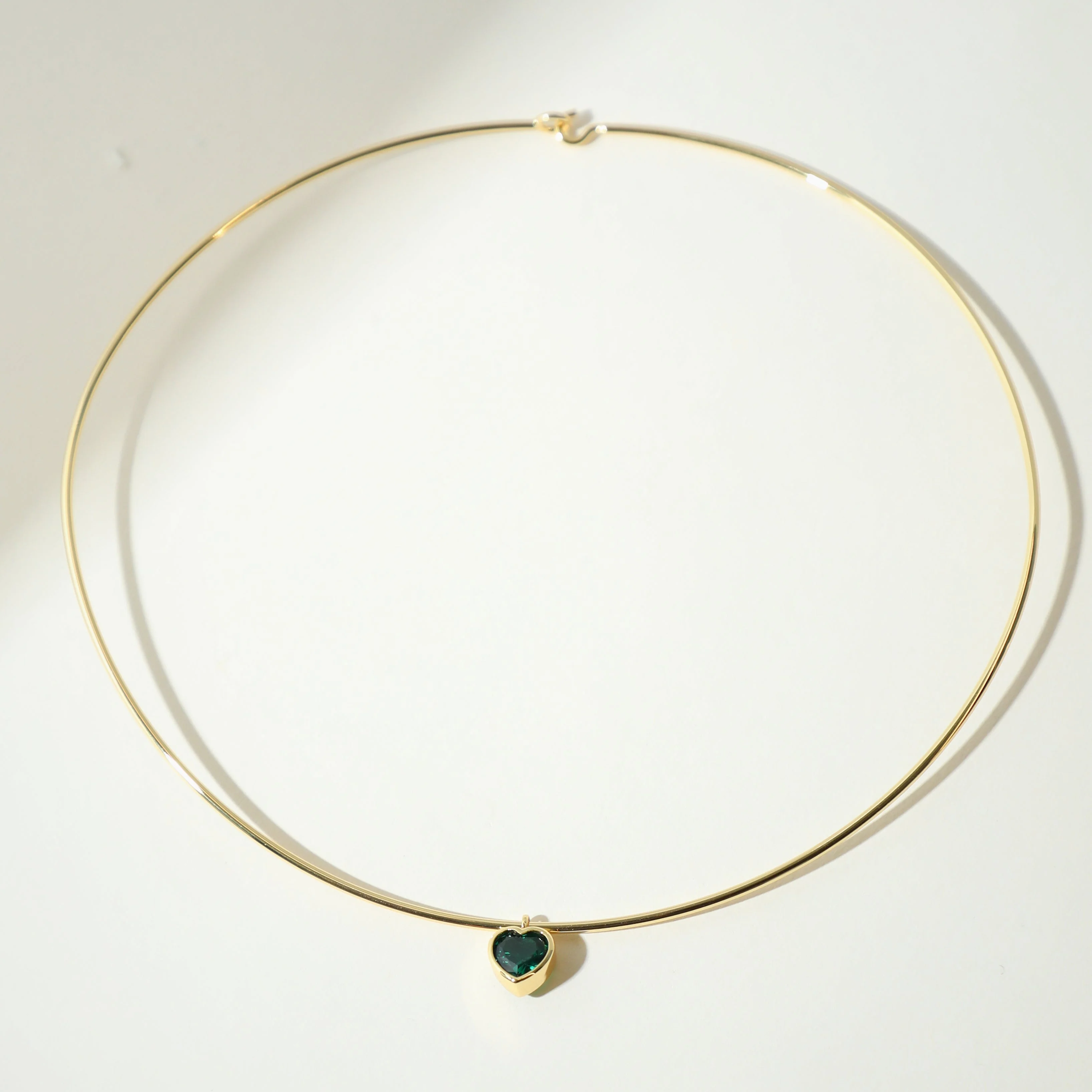 THE HEART PENDANT CHOKER - Image 7