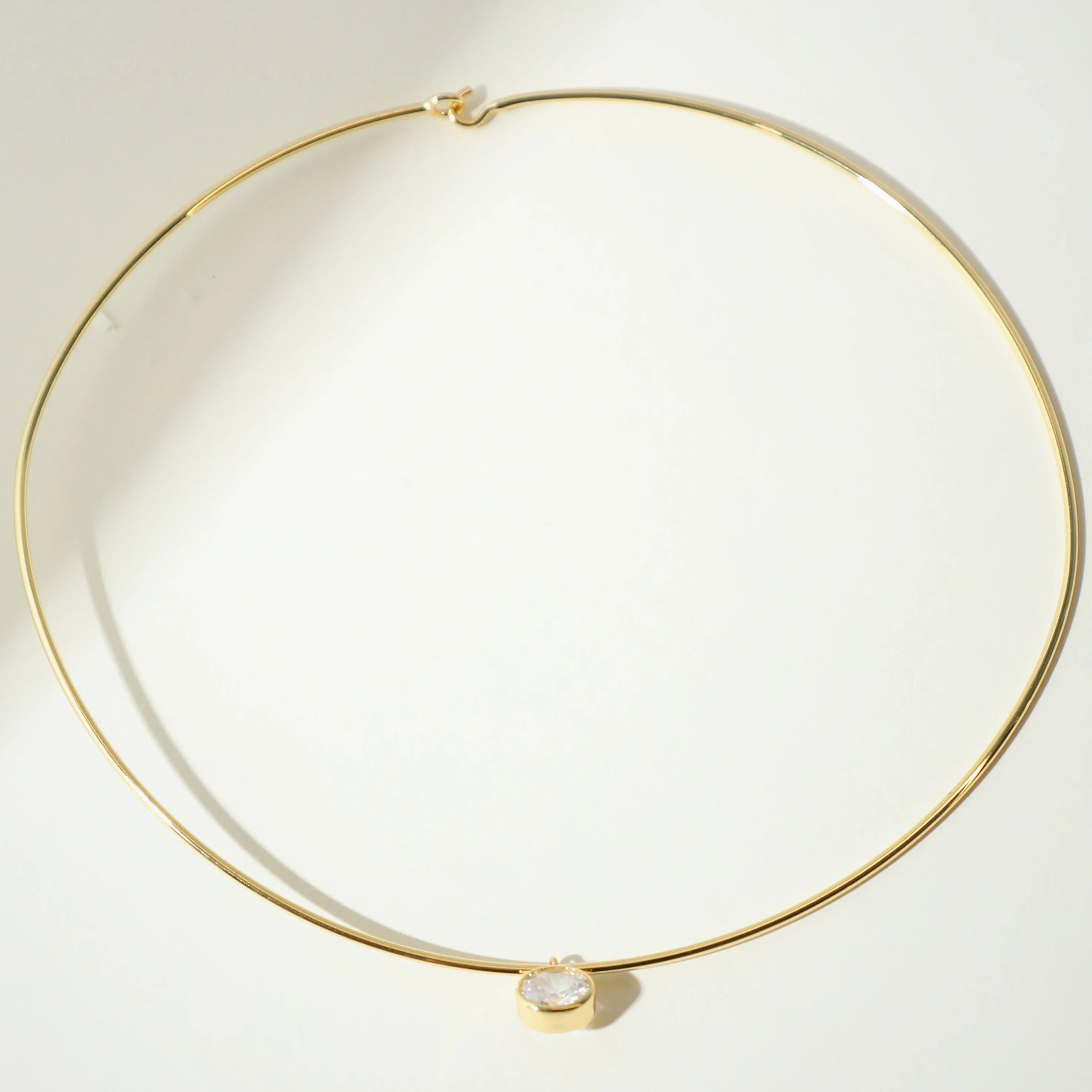 THE OVAL PENDANT CHOKER - Image 5