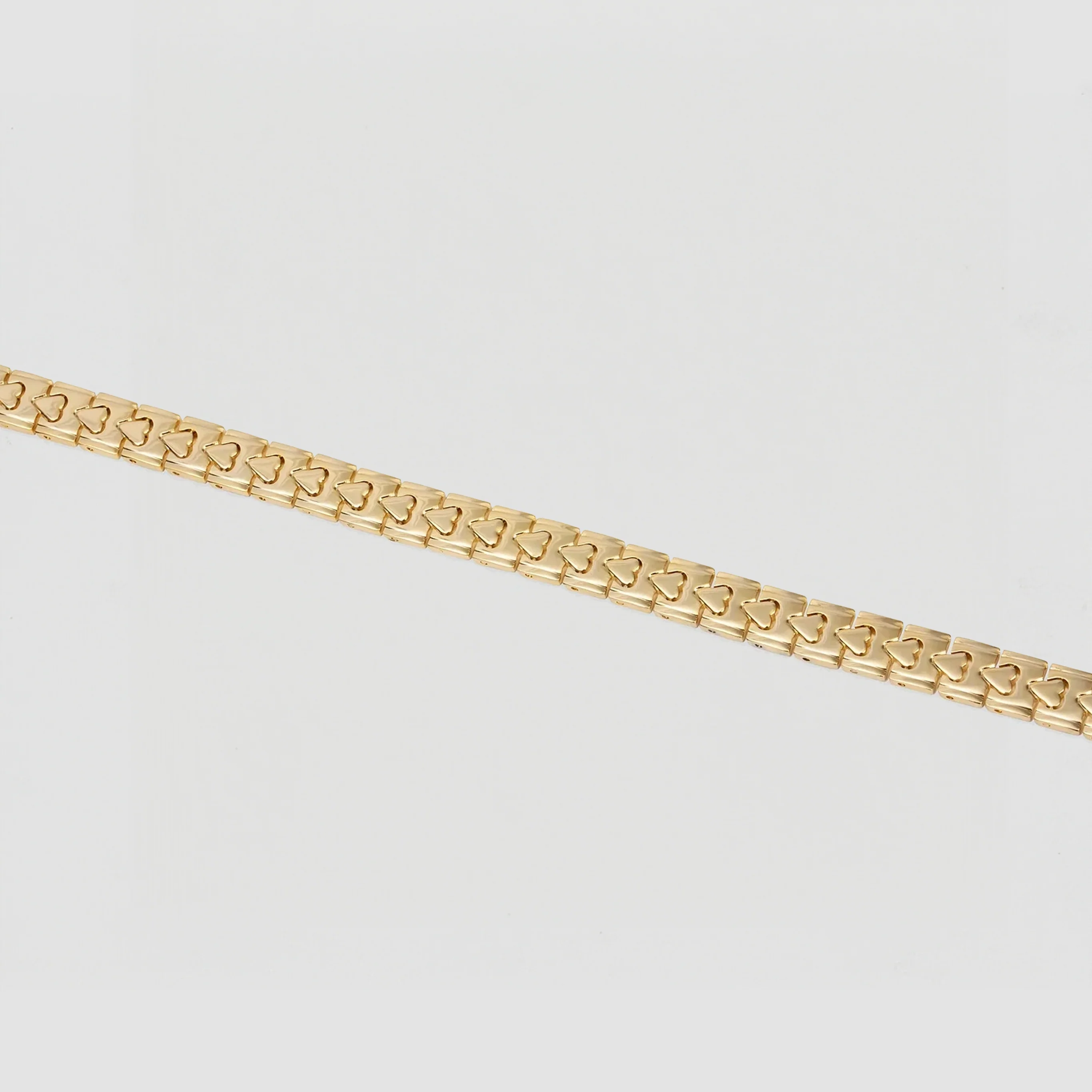The Bold Heart Link Bracelet - Image 4