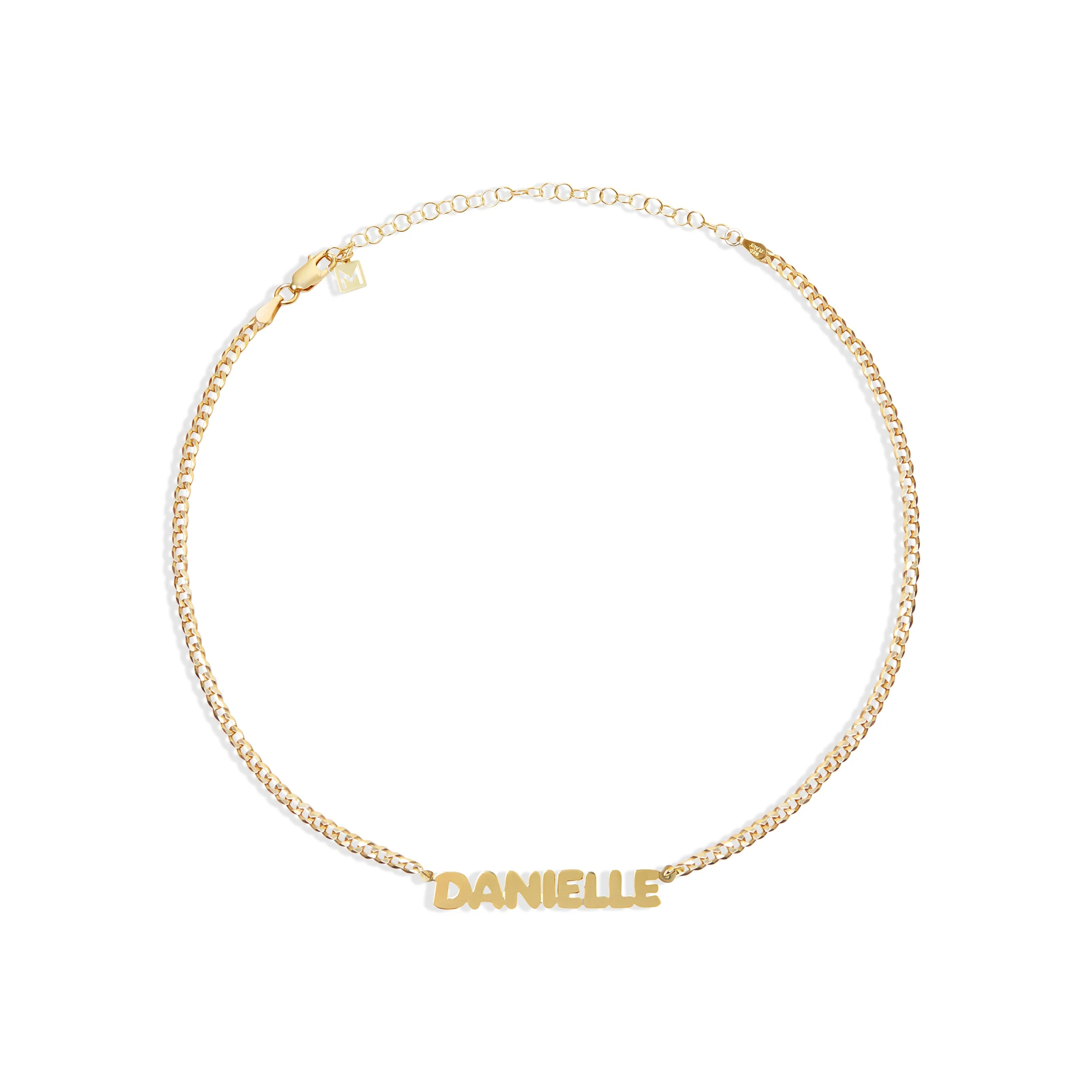 The Bubble Letter Curb Chain Nameplate Necklace - Image 4