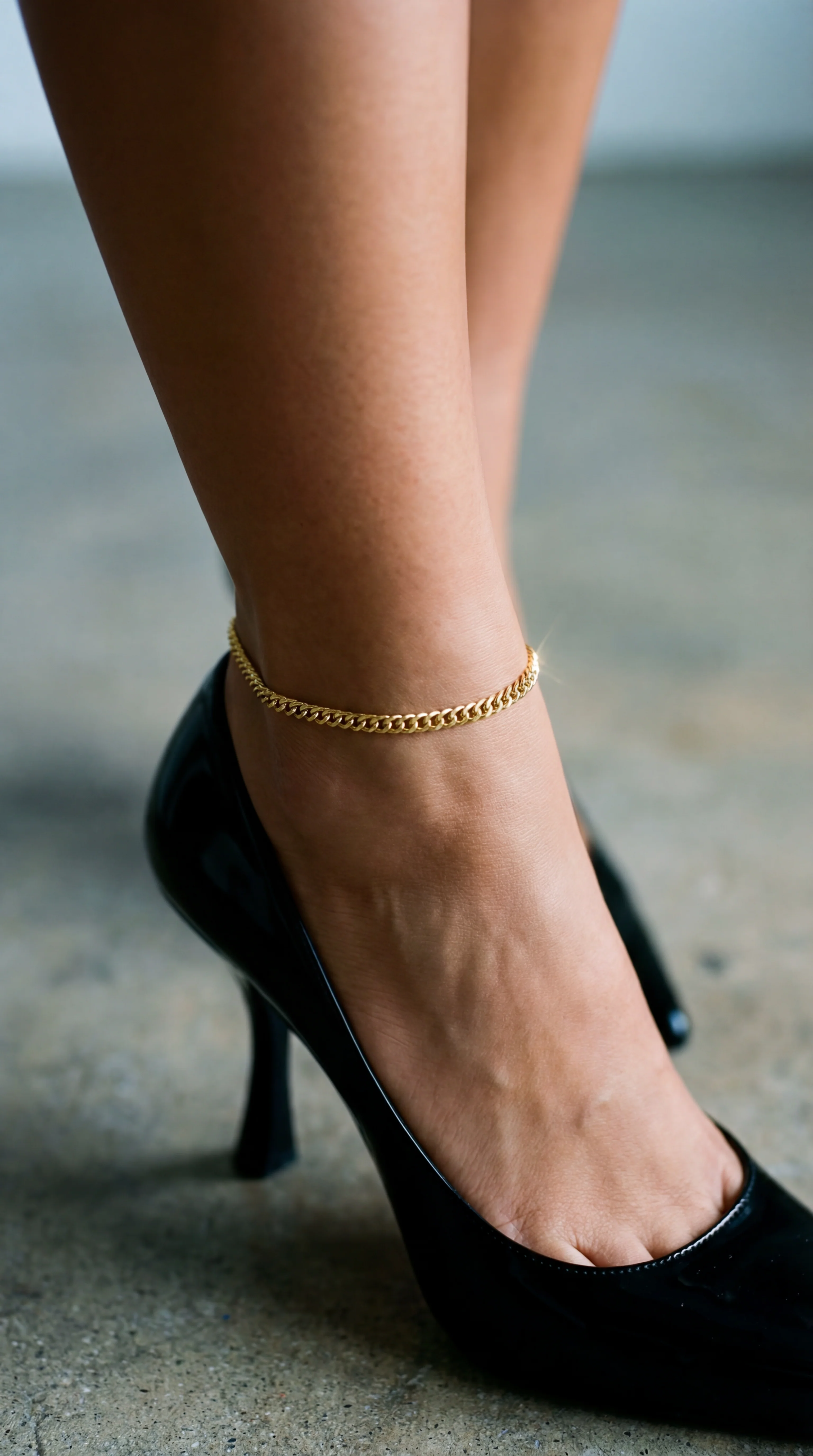 The Cuban Link Anklet - Image 2