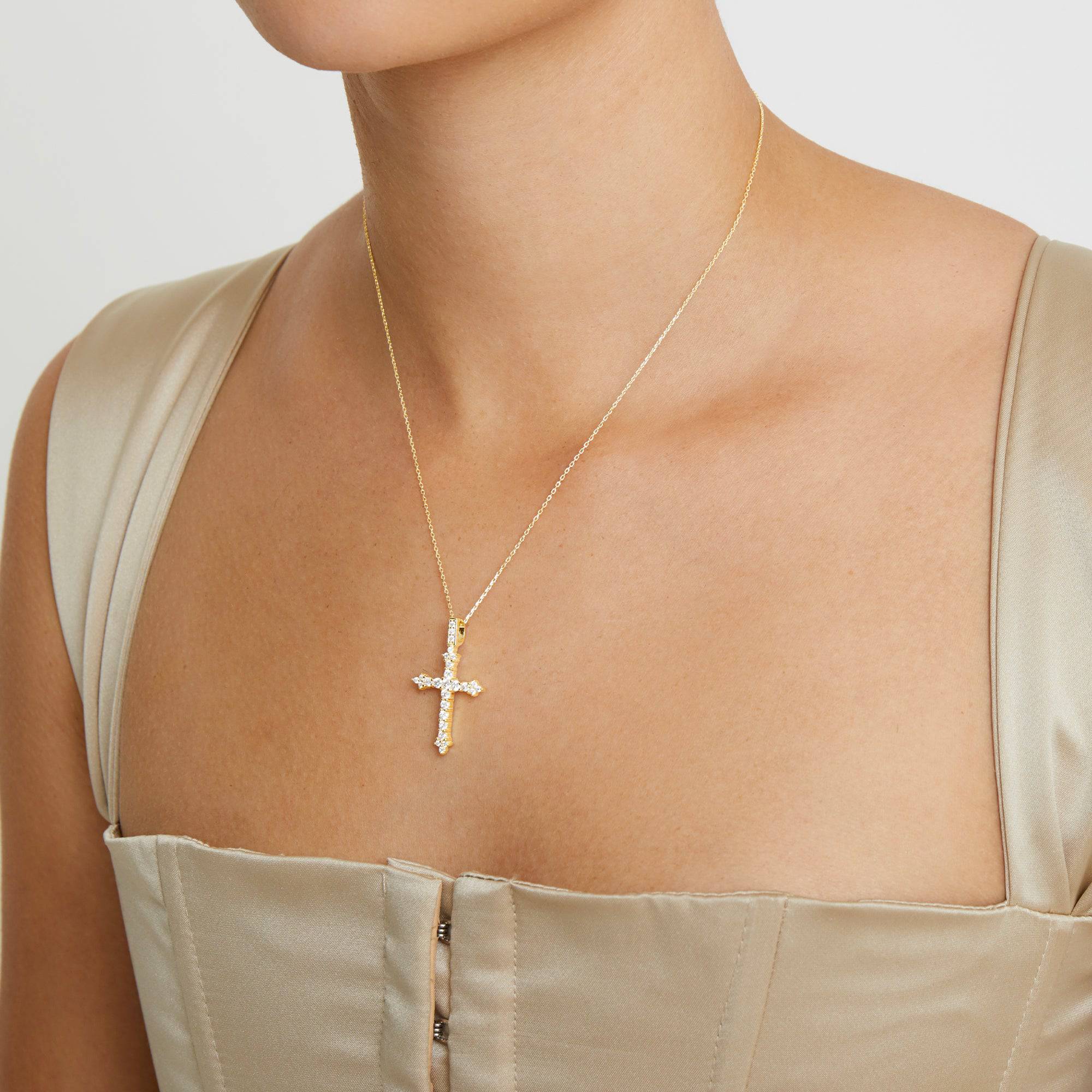 The Daniella Pavé Cross Necklace - Image 3
