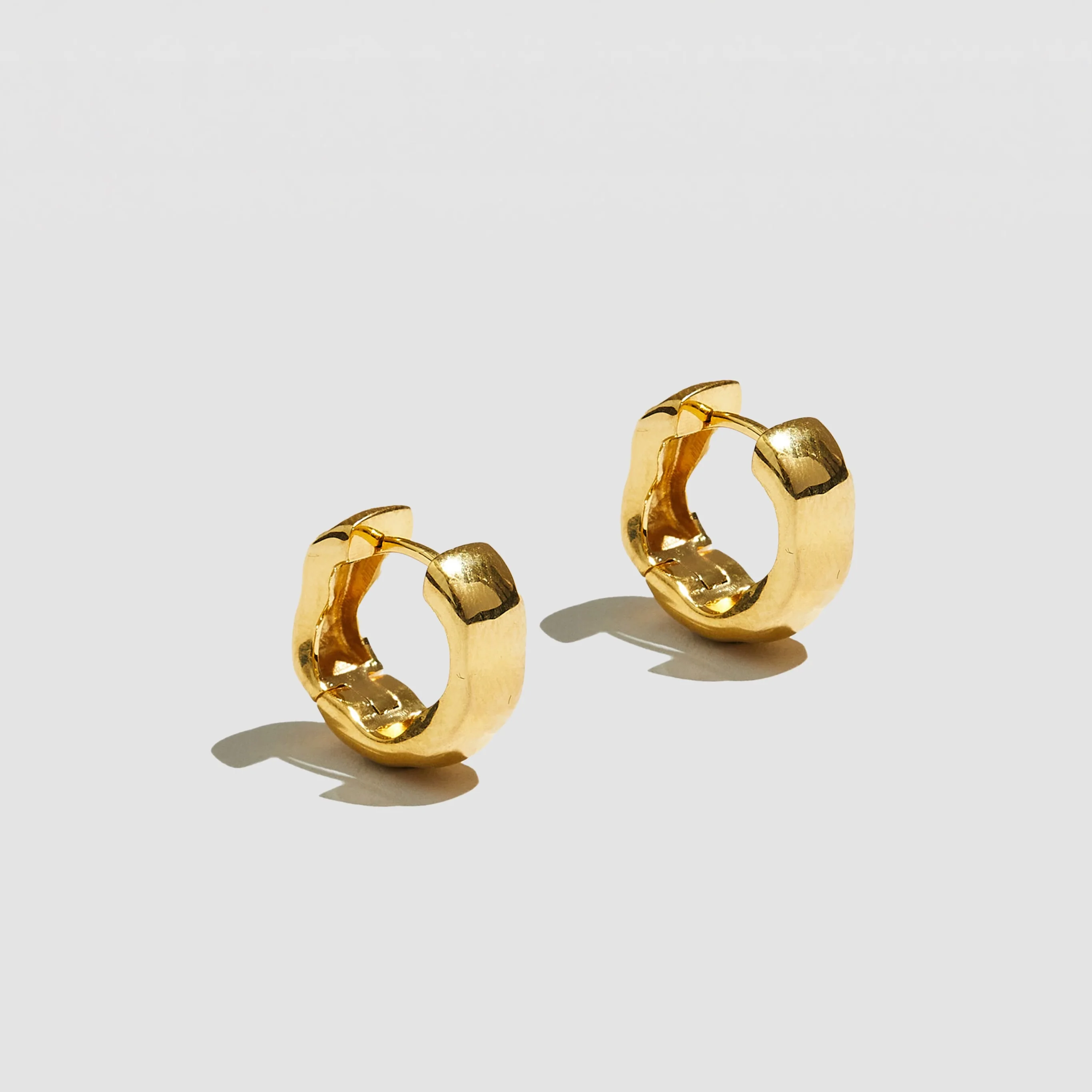 THE DOME HUGGIE HOOPS - Image 3