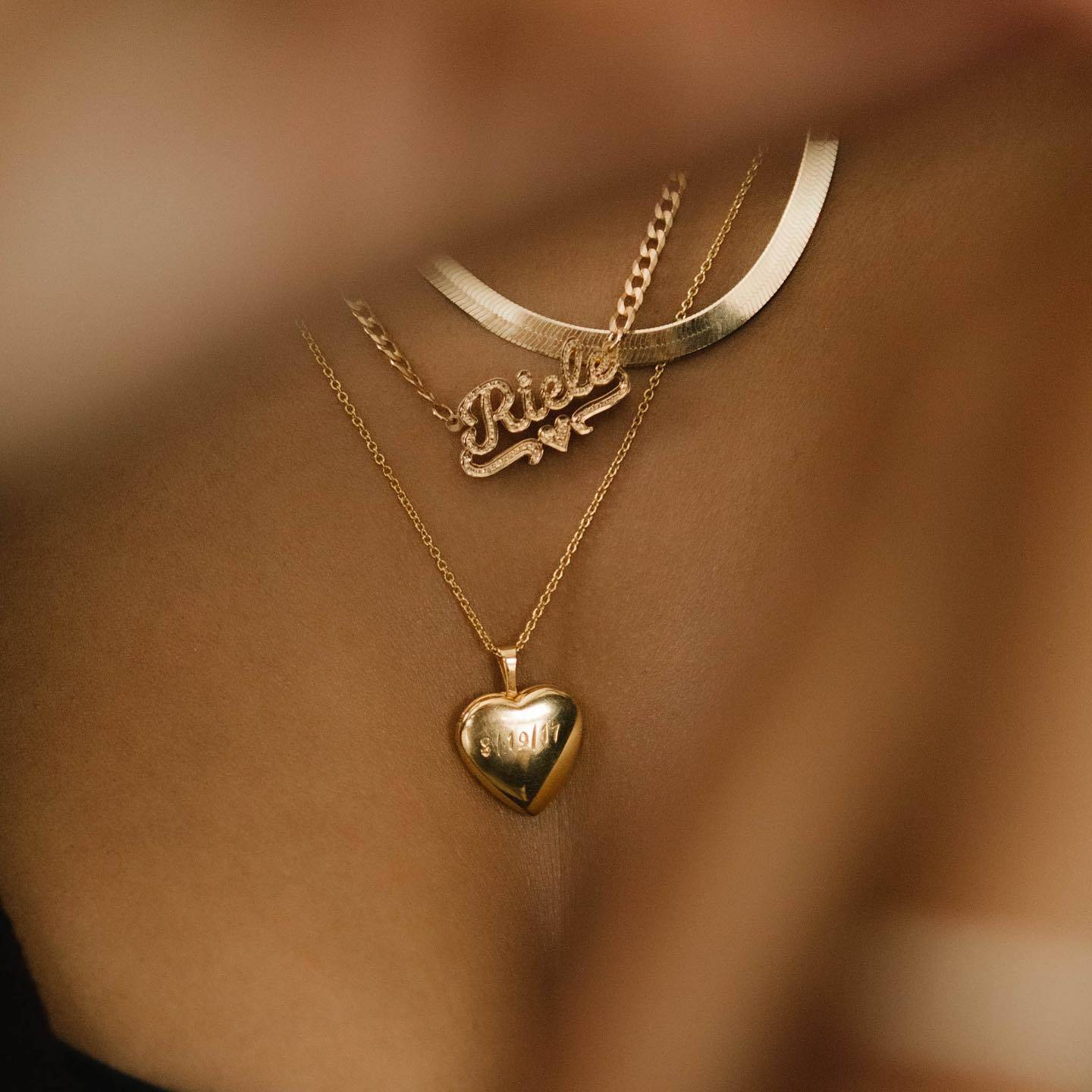 The Engraved Puff Heart Locket - Image 3