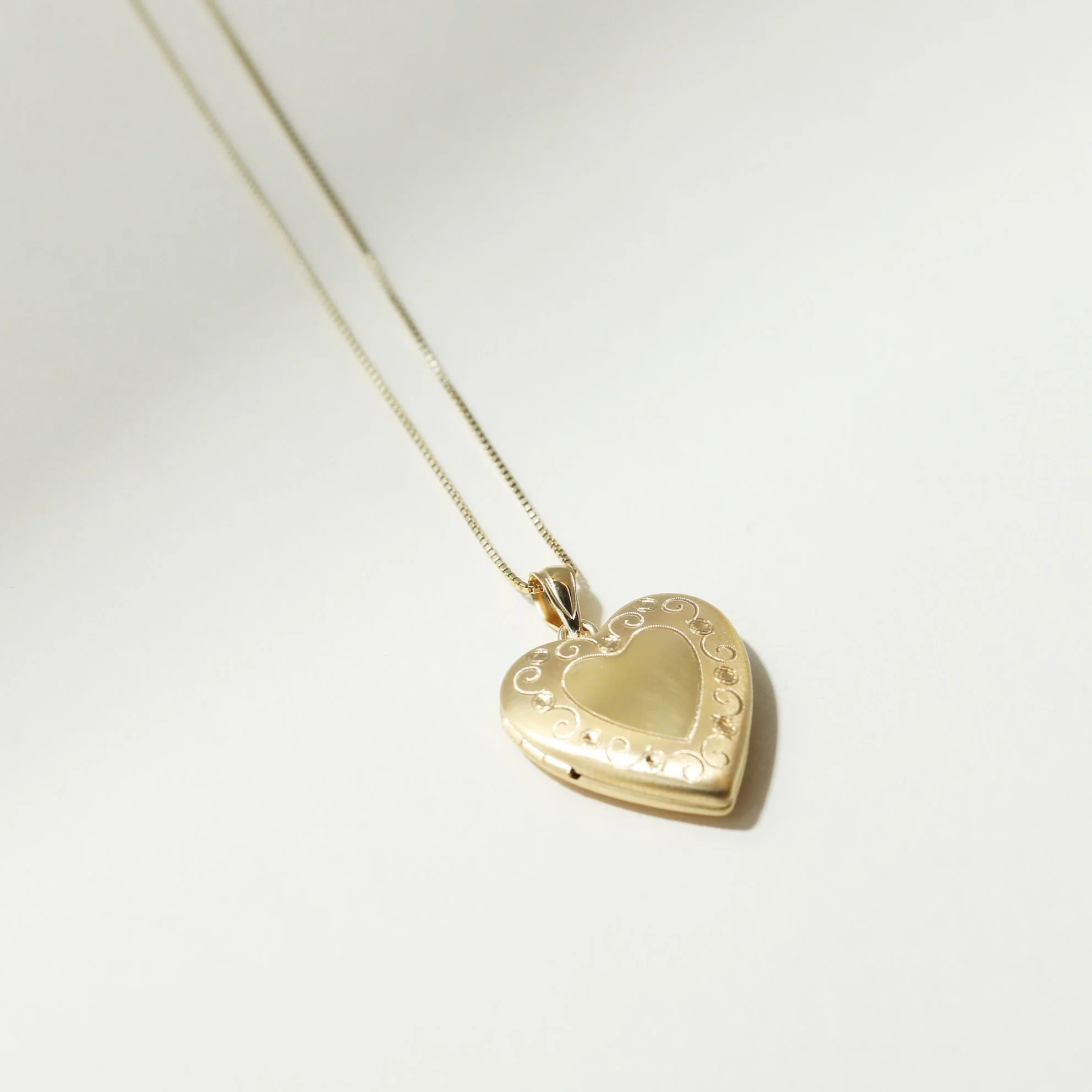 The Eternal Heart Photo Locket - Image 4