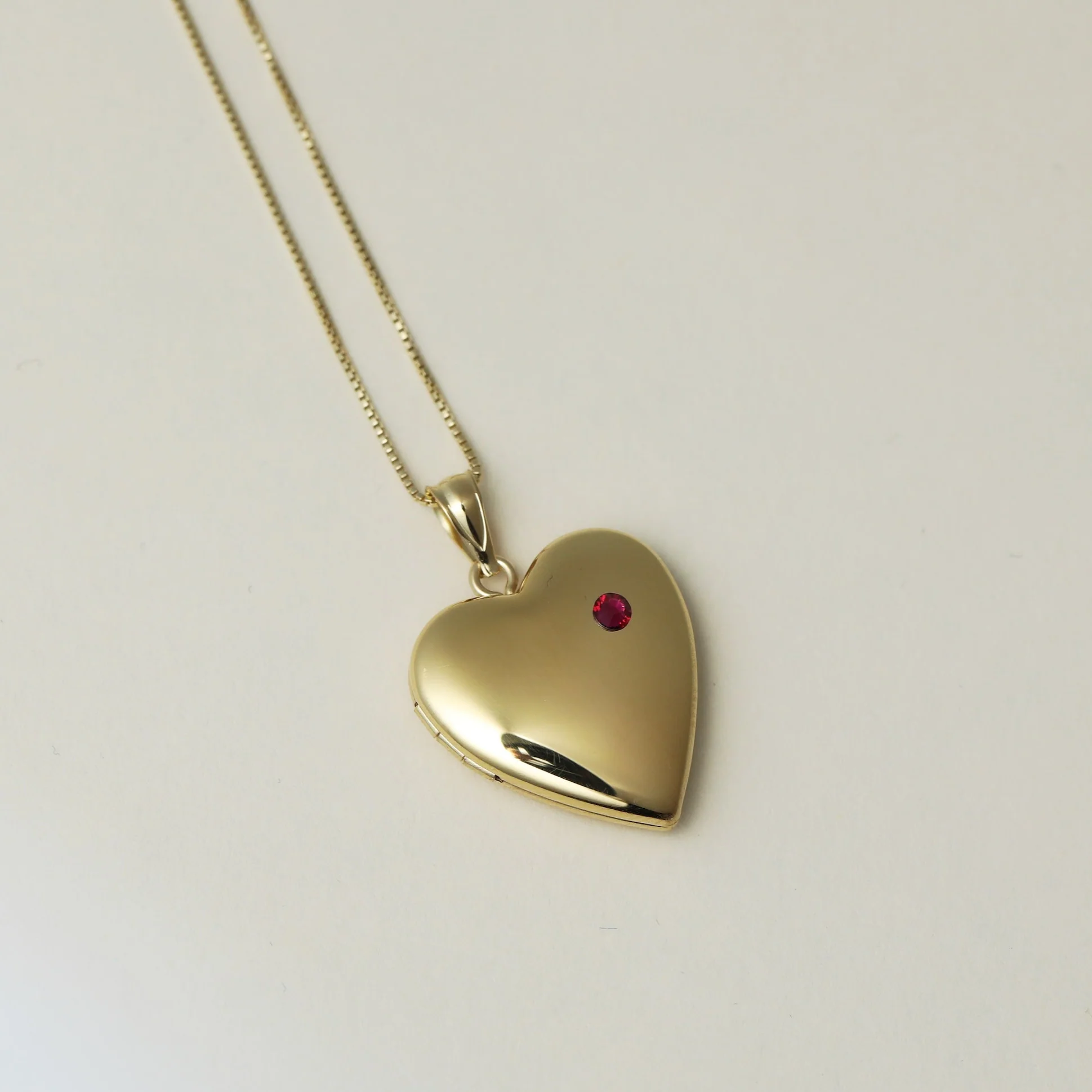 The Gem Heart Photo Locket - Image 10