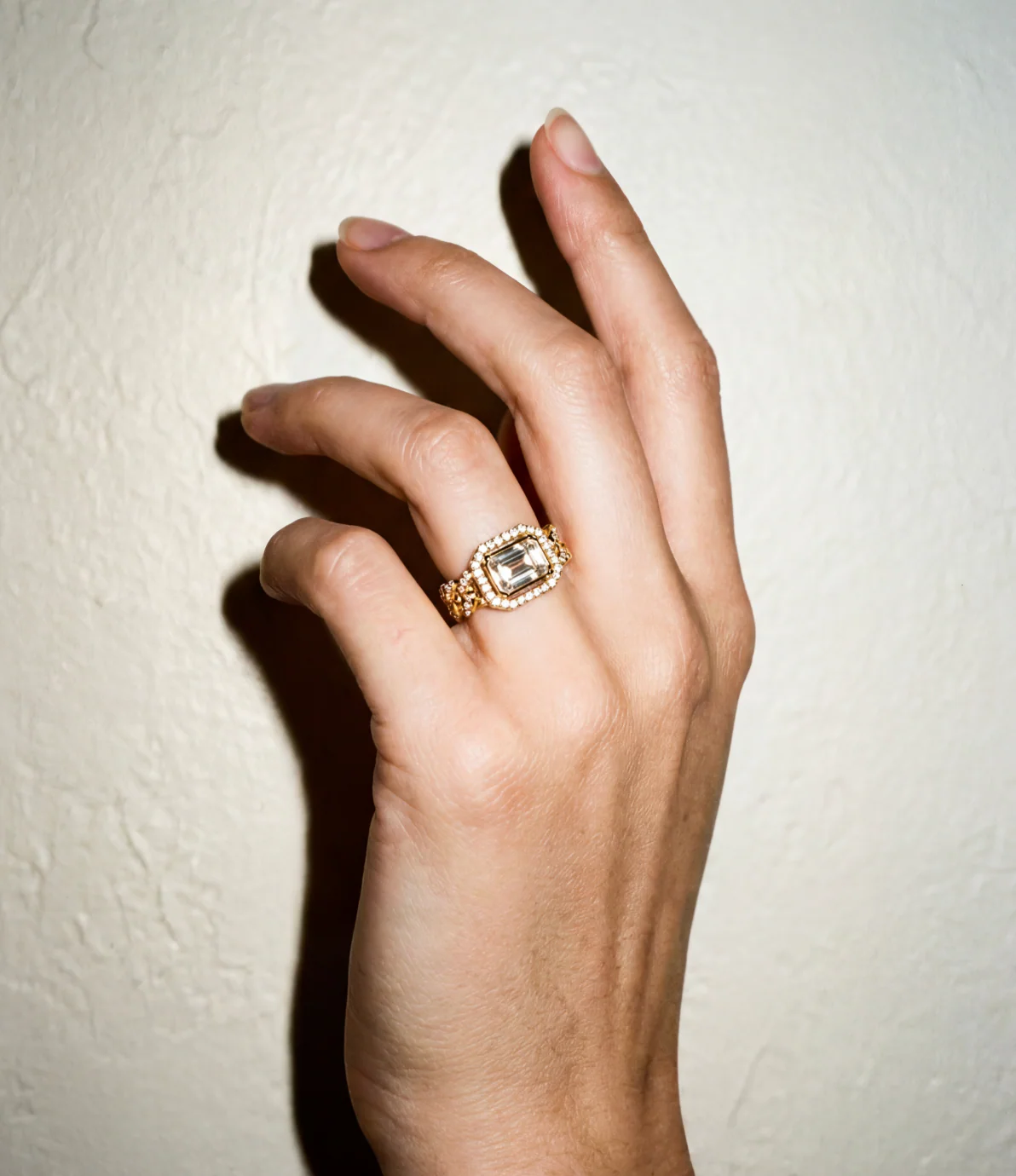 The Halo Colored Stone Cuban Link Chain Ring - Image 3