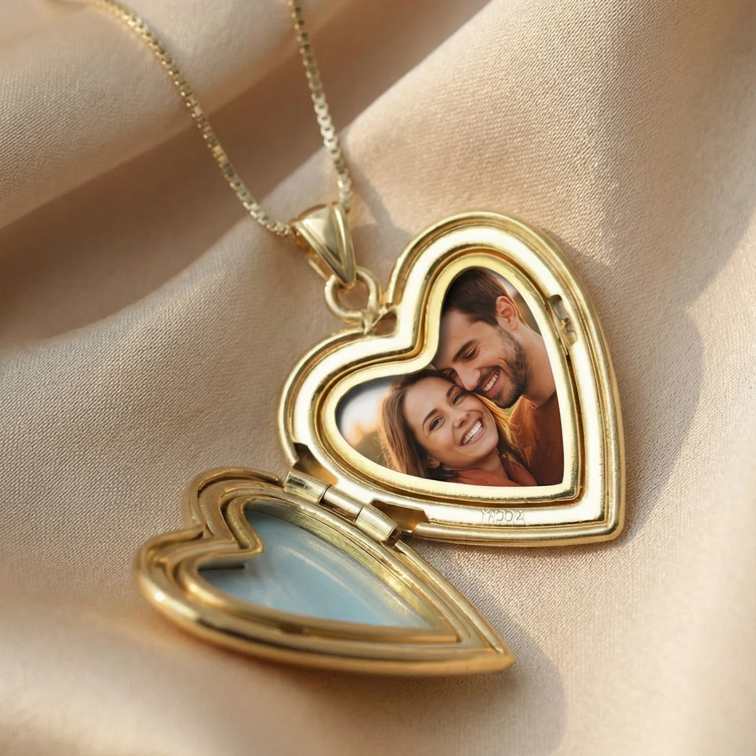 The North Star Photo Locket - Image 4