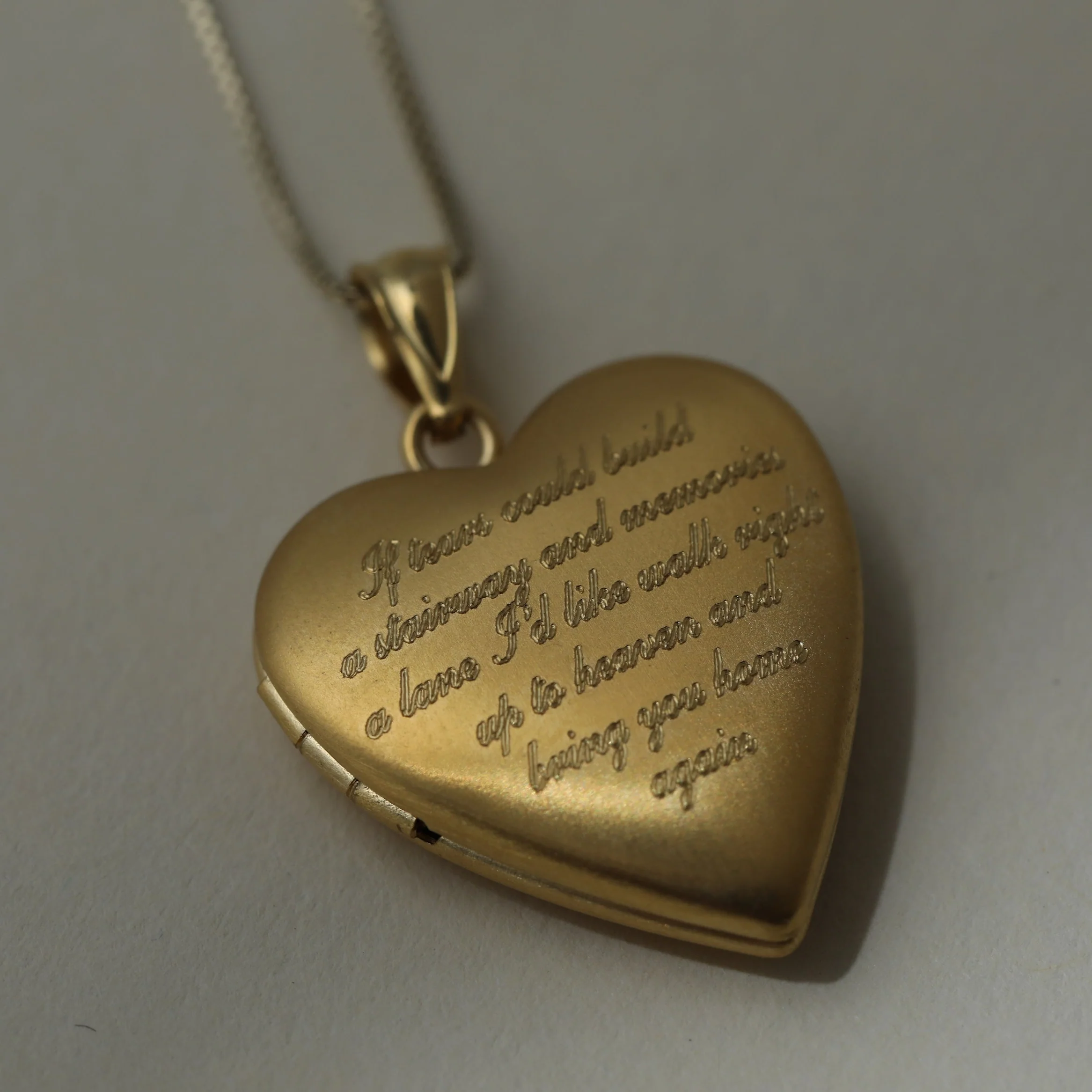 The Heaven's Keepsake Photo Locket - Image 9