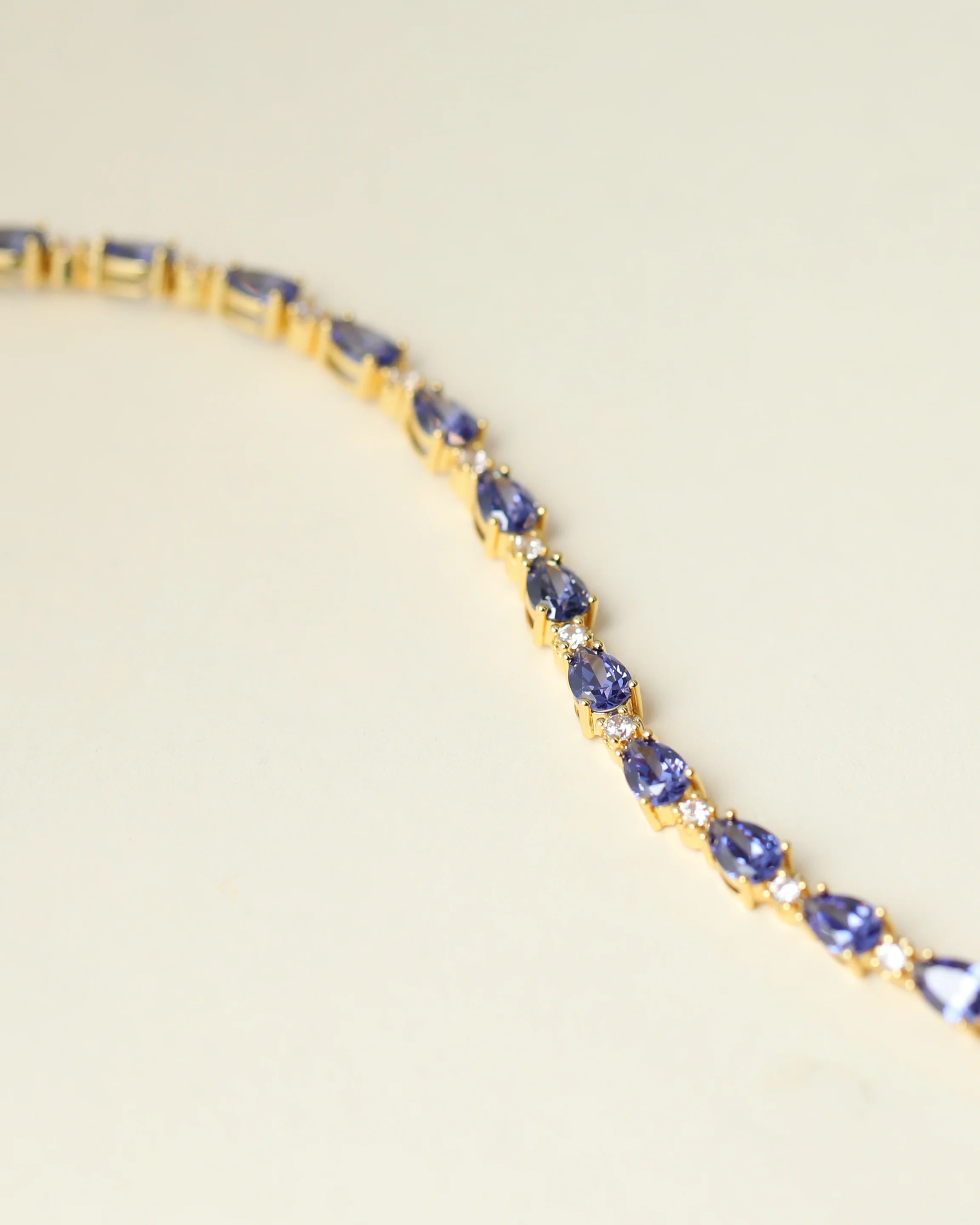 THE KAIA STONE BRACELET - Image 4