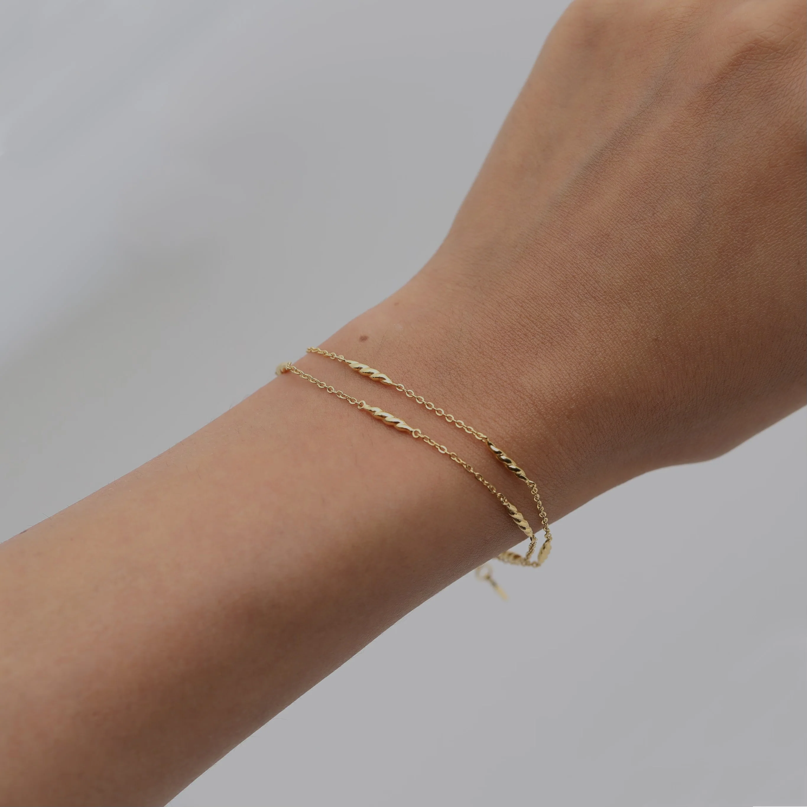 THE LIA CHAIN BRACELET - Image 3