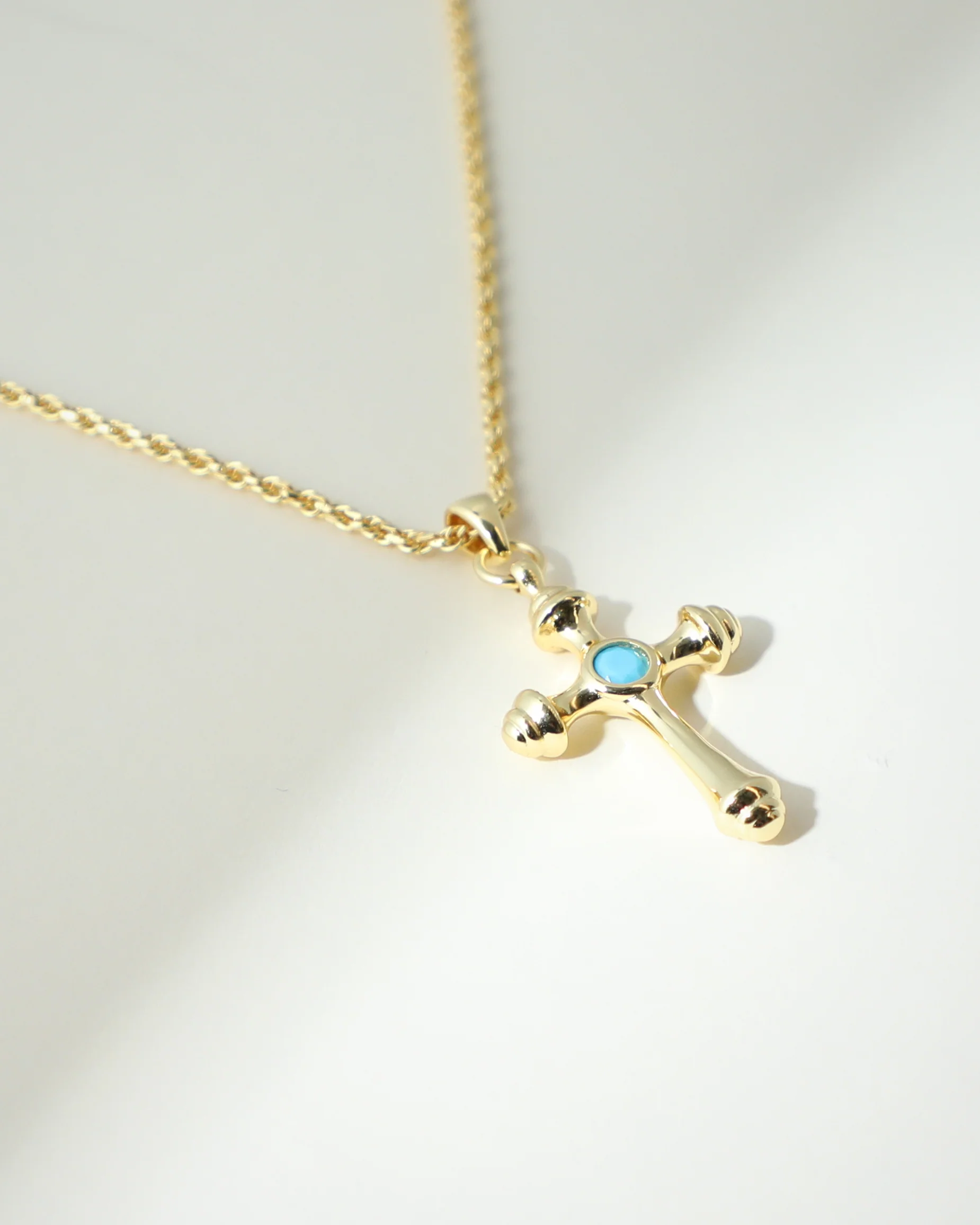 THE LUMA AQUA CROSS PENDANT NECKLACE - Image 3