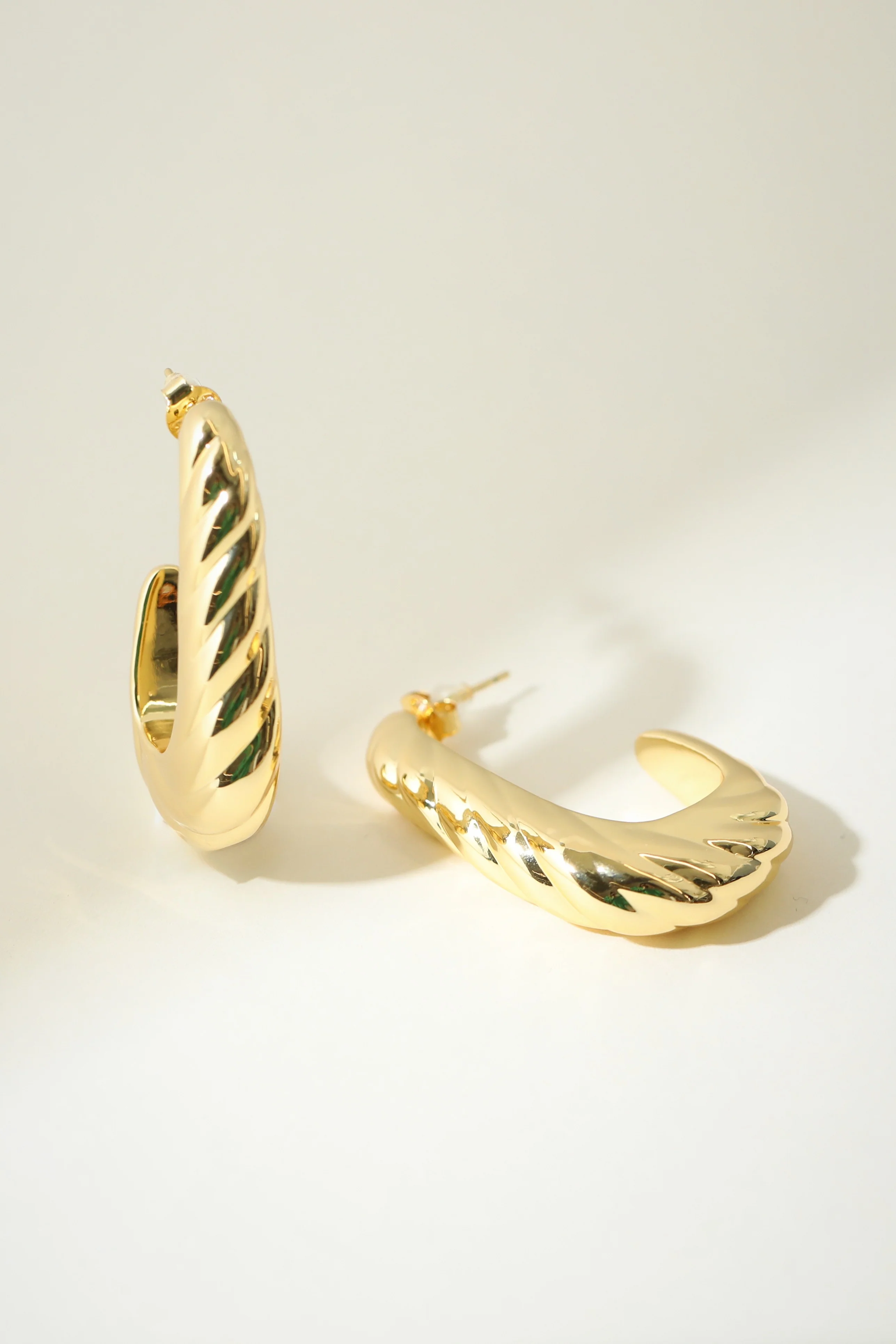 THE MARLO EARRINGS - Image 5