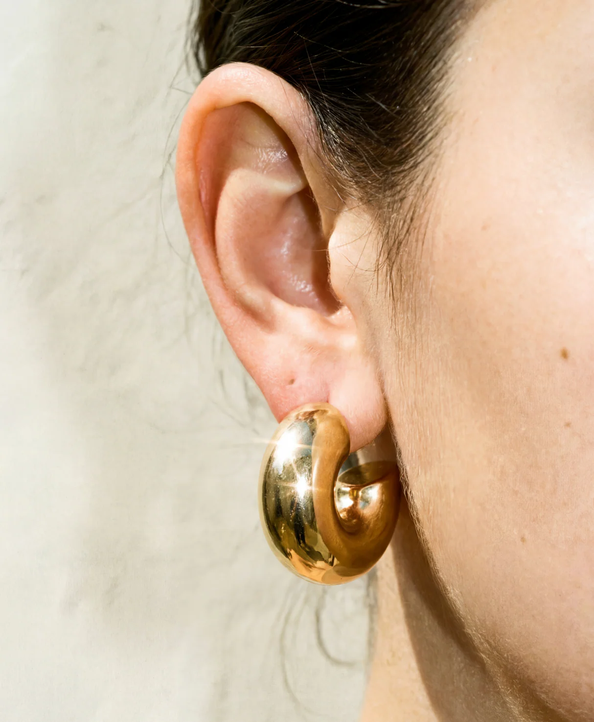 The Medium Gold Hailey Hoops - Image 2