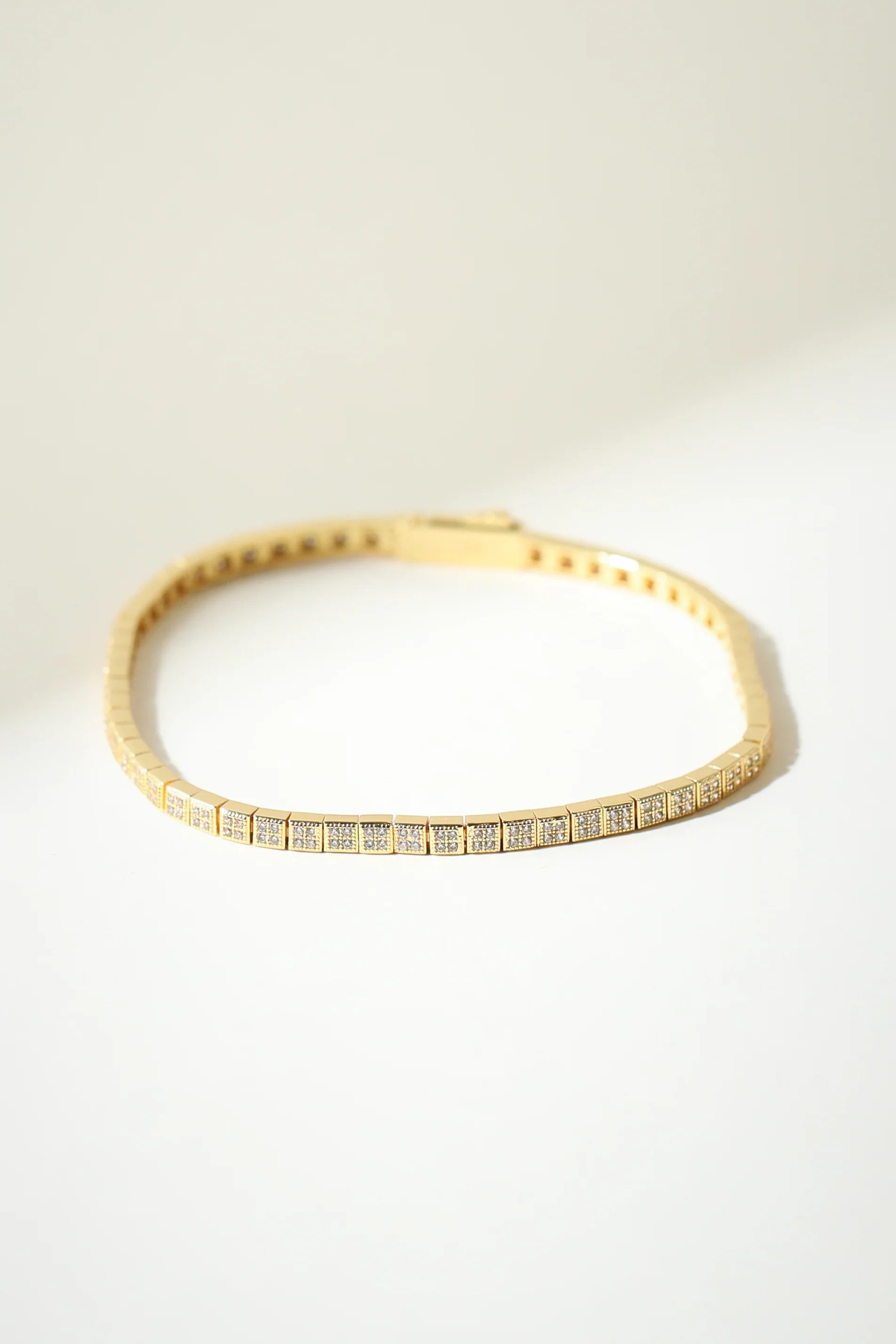 THE MIA TENNIS BRACELET - Image 4