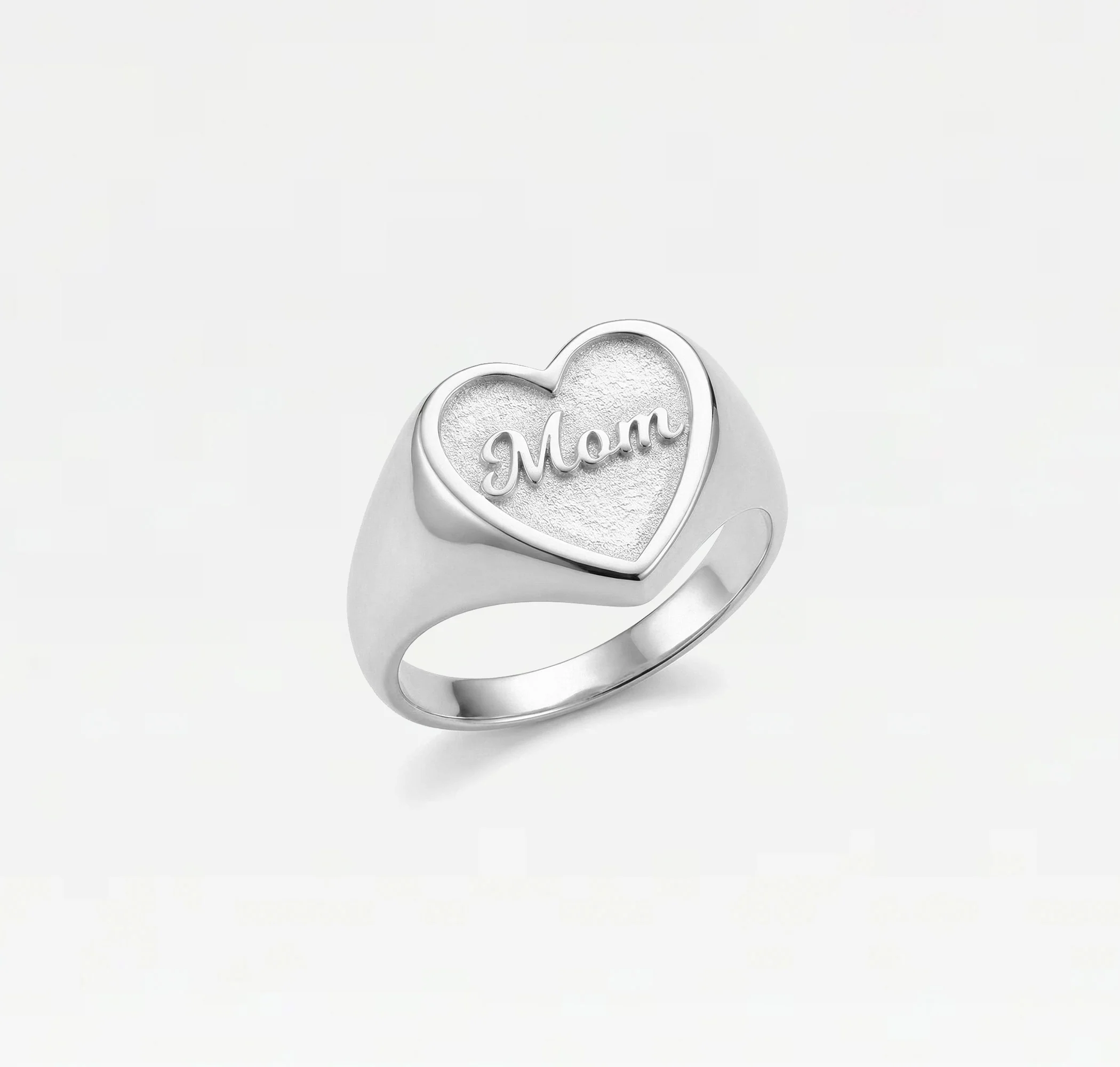 The Mom Heart Signet Ring - Image 4