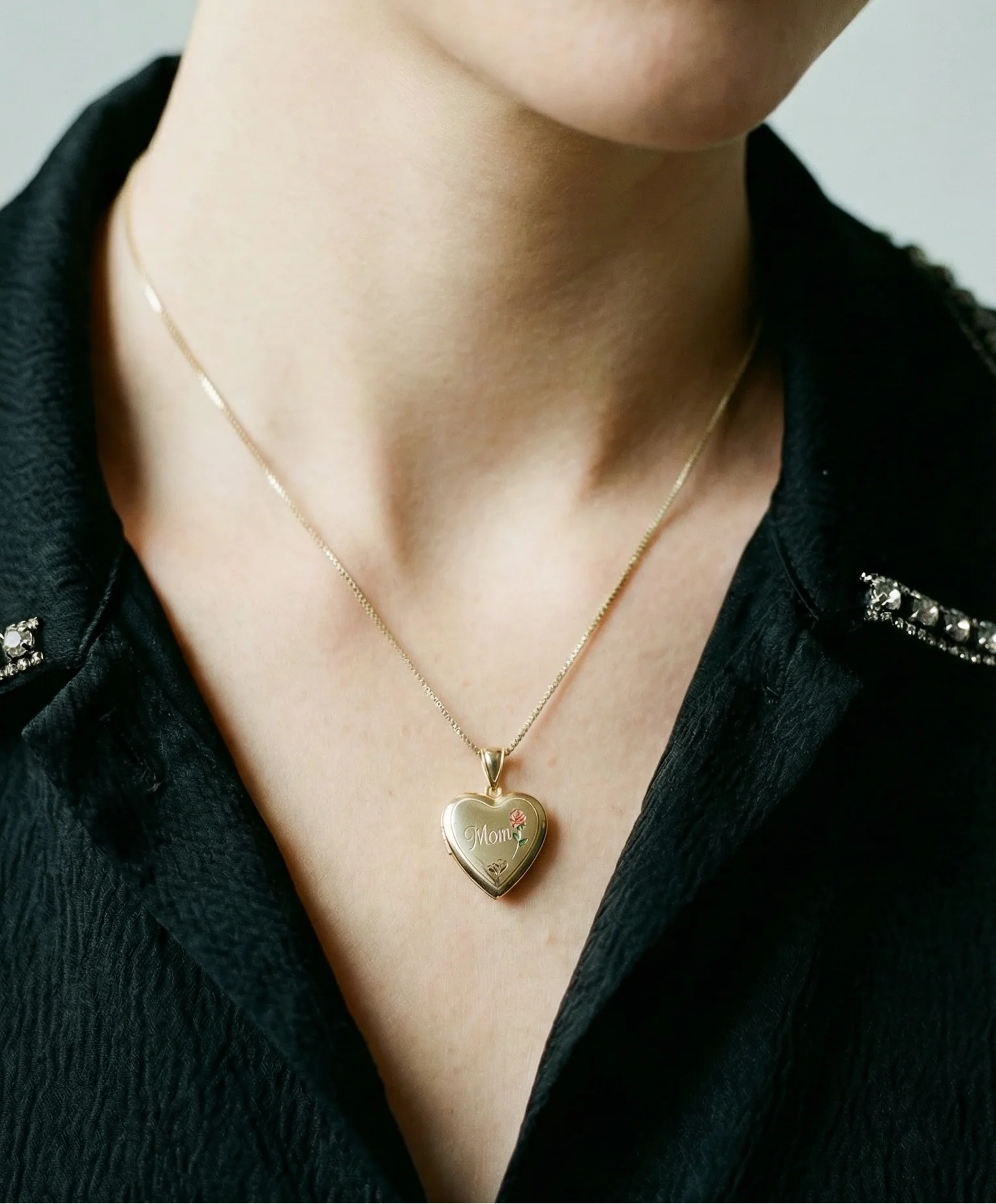 The Mom Mini Rose Photo Locket - Image 2