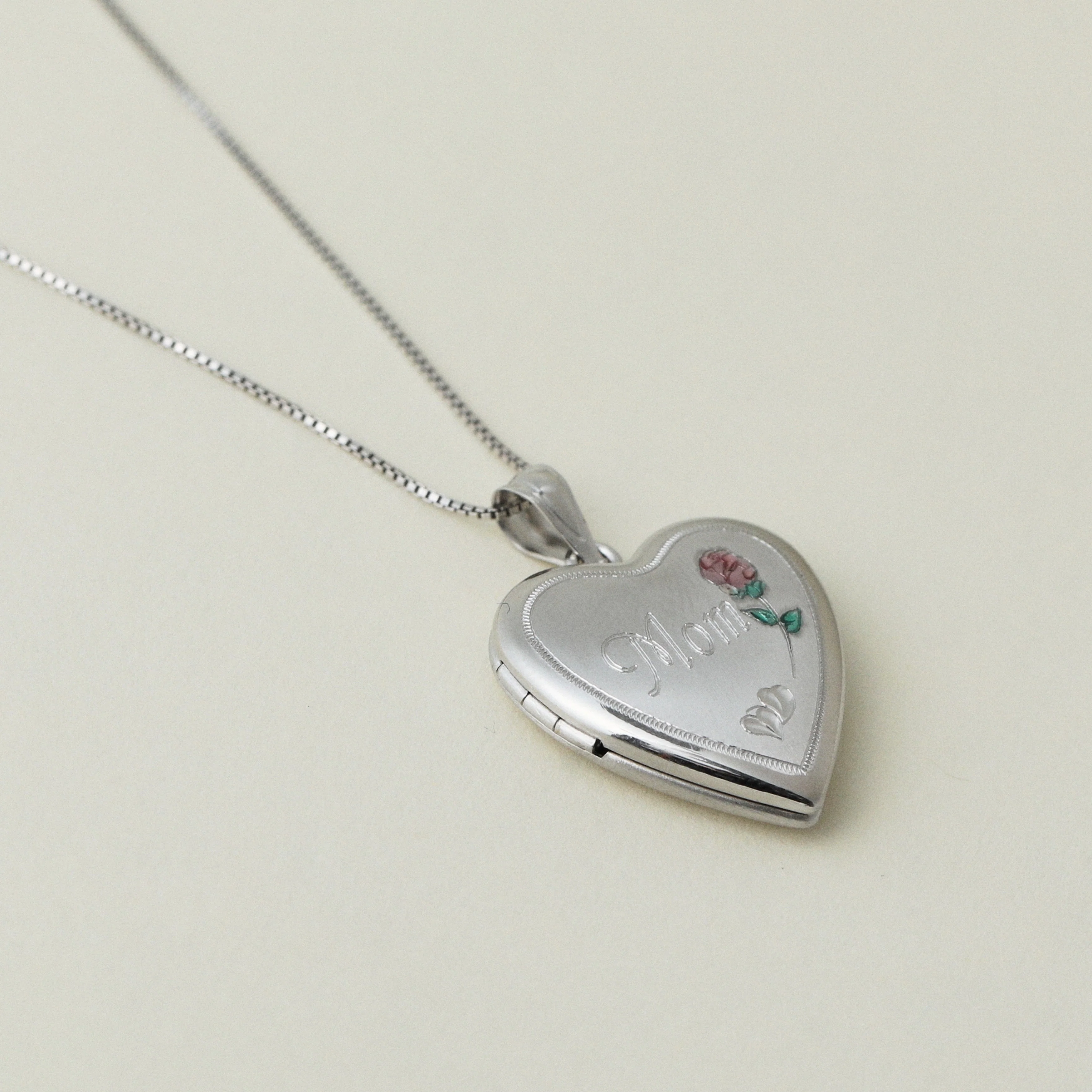 The Mom Mini Rose Photo Locket - Image 9