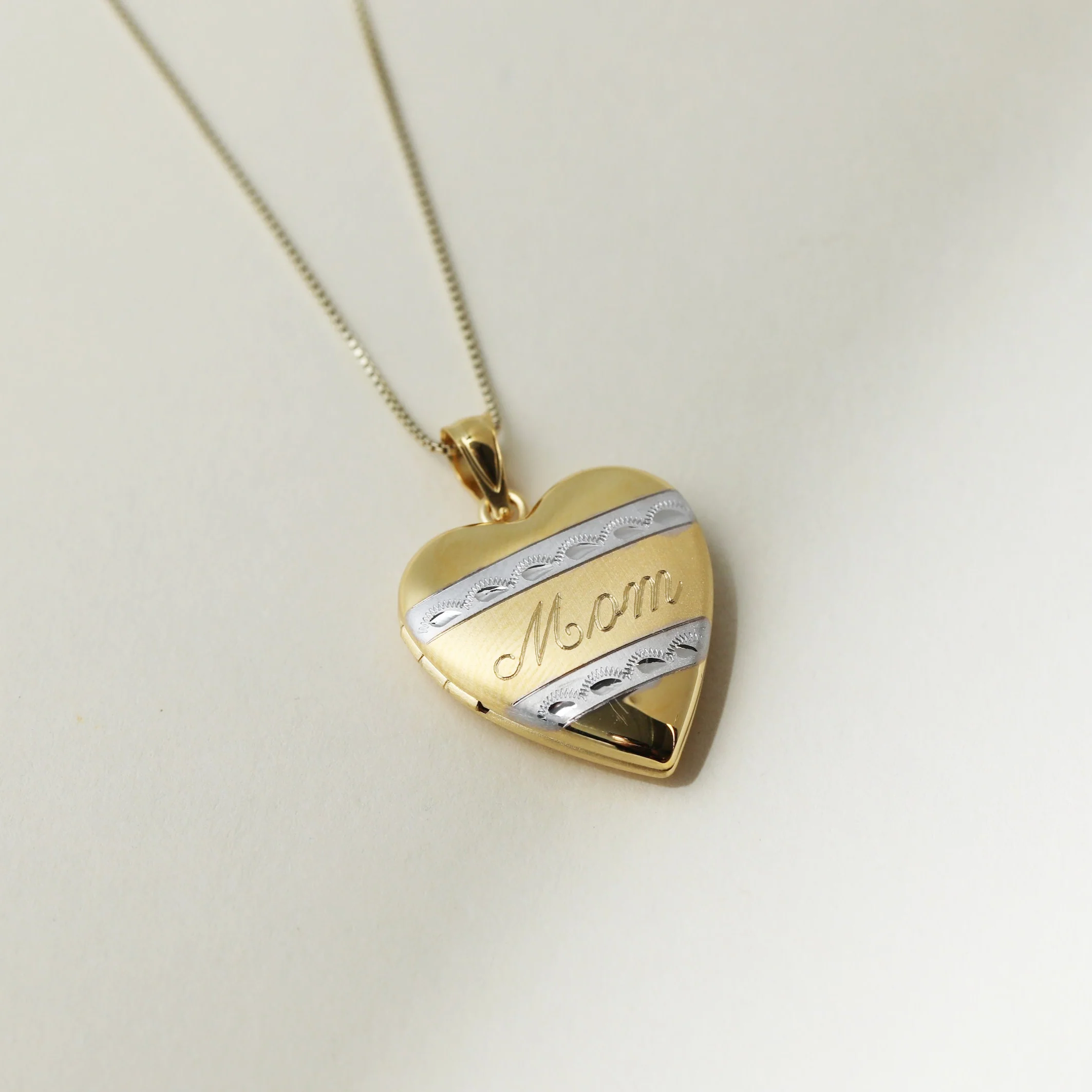 The Mom Two Tone Photo Locket - Image 4