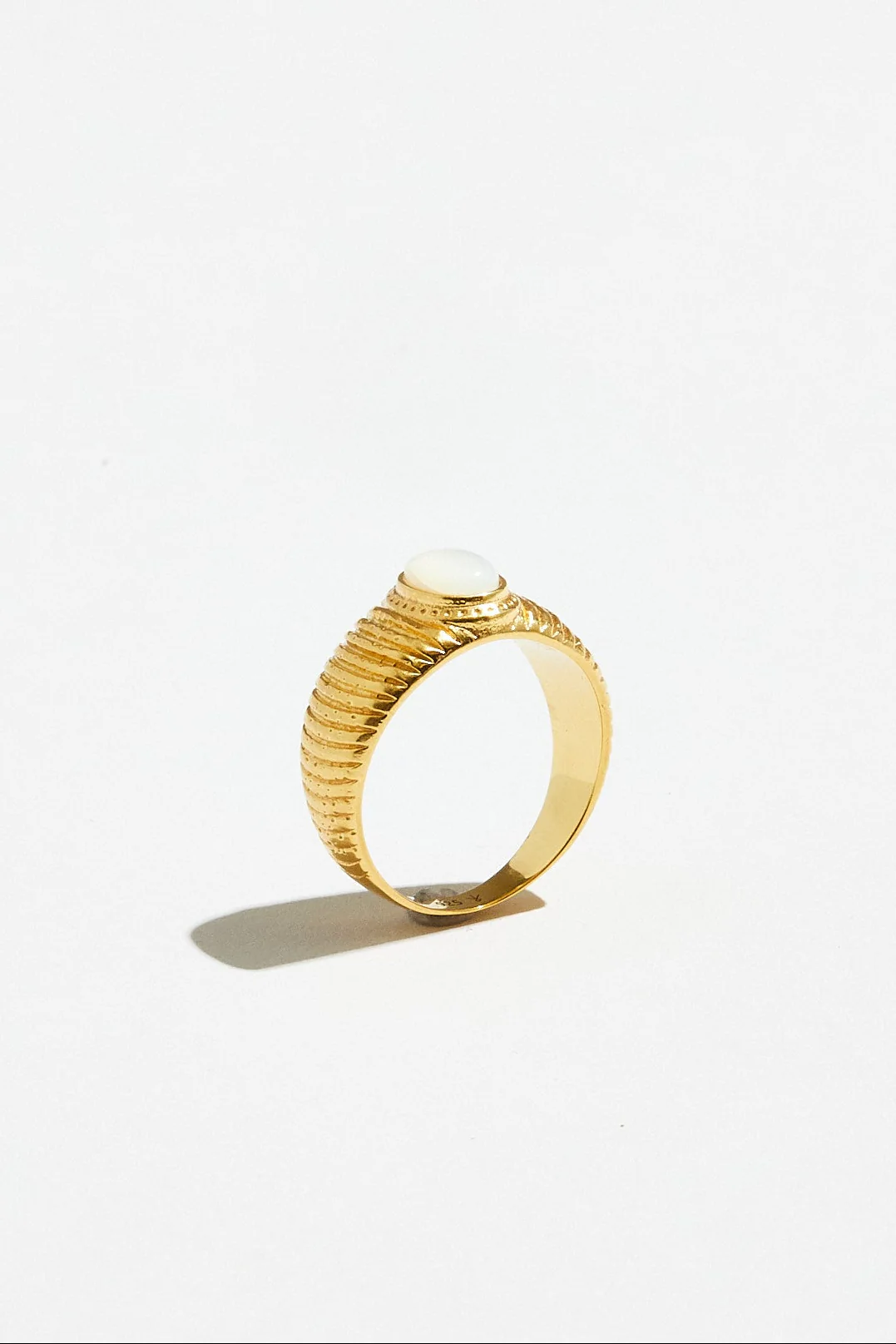 THE MOTHER OF PEARL SIGNET RING - Image 3