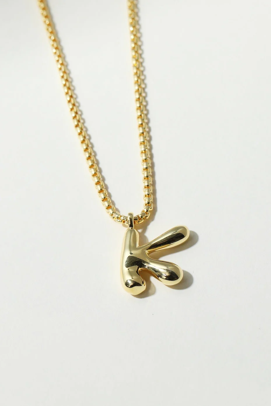 THE MULBERRY LETTER PENDANT NECKLACE - Image 15