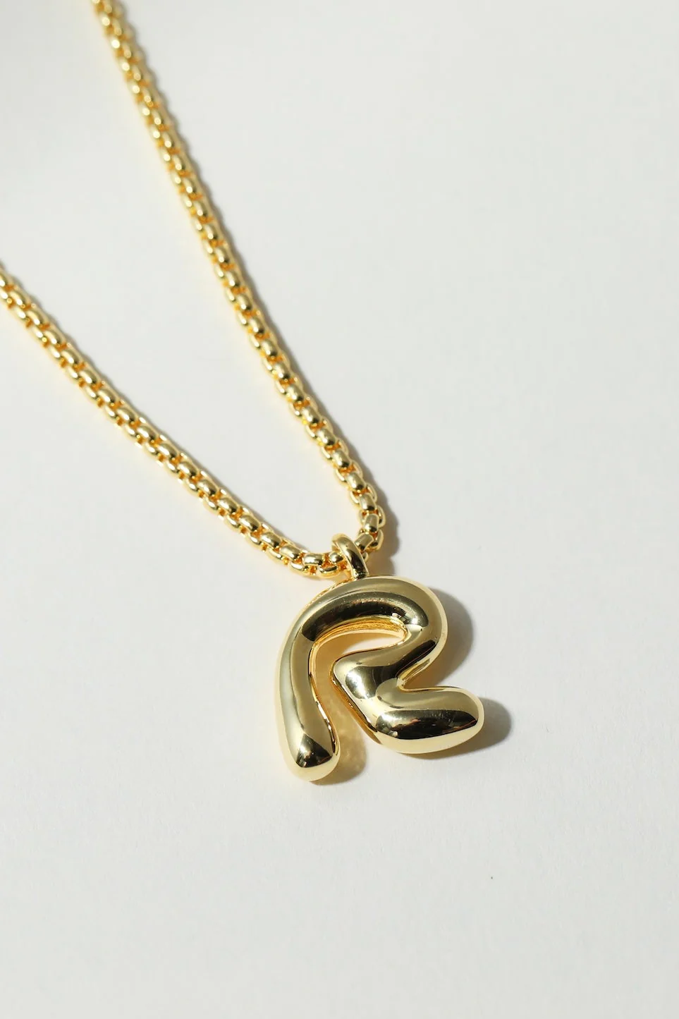THE MULBERRY LETTER PENDANT NECKLACE - Image 22