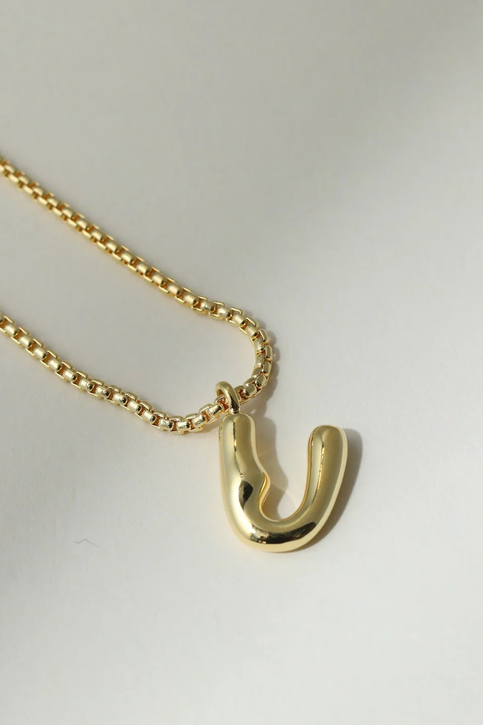 THE MULBERRY LETTER PENDANT NECKLACE - Image 25