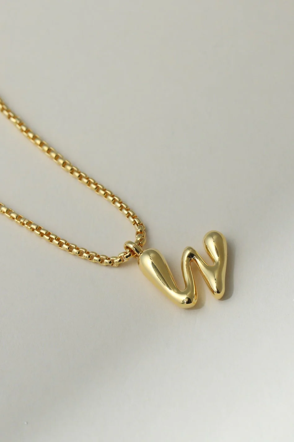 THE MULBERRY LETTER PENDANT NECKLACE - Image 27