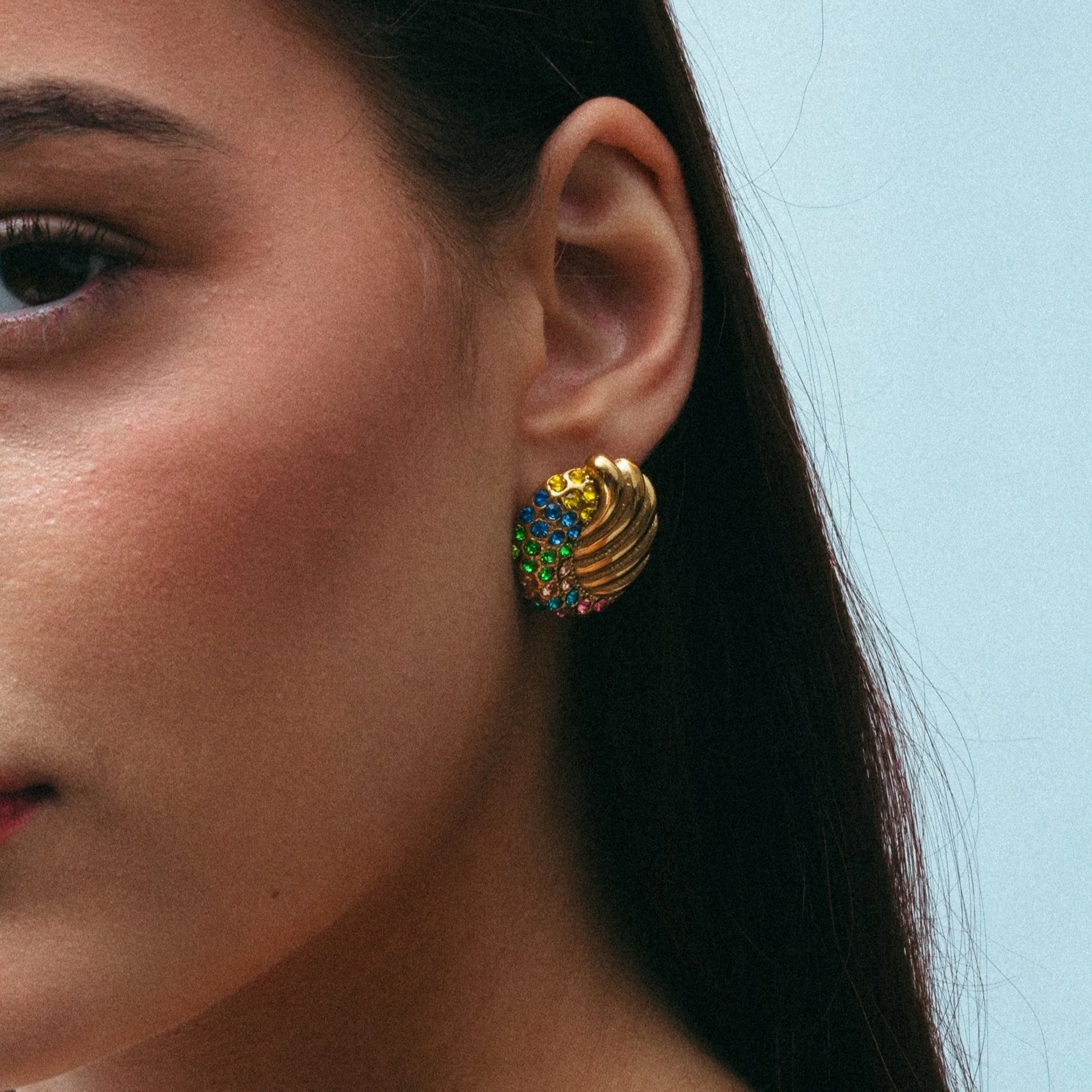 The Multicolor Seashell Earrings - Image 3