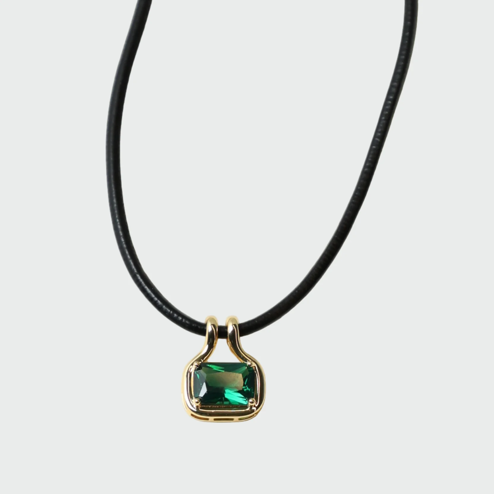 THE NAIA EMERALD PENDANT NECKLACE - Image 7