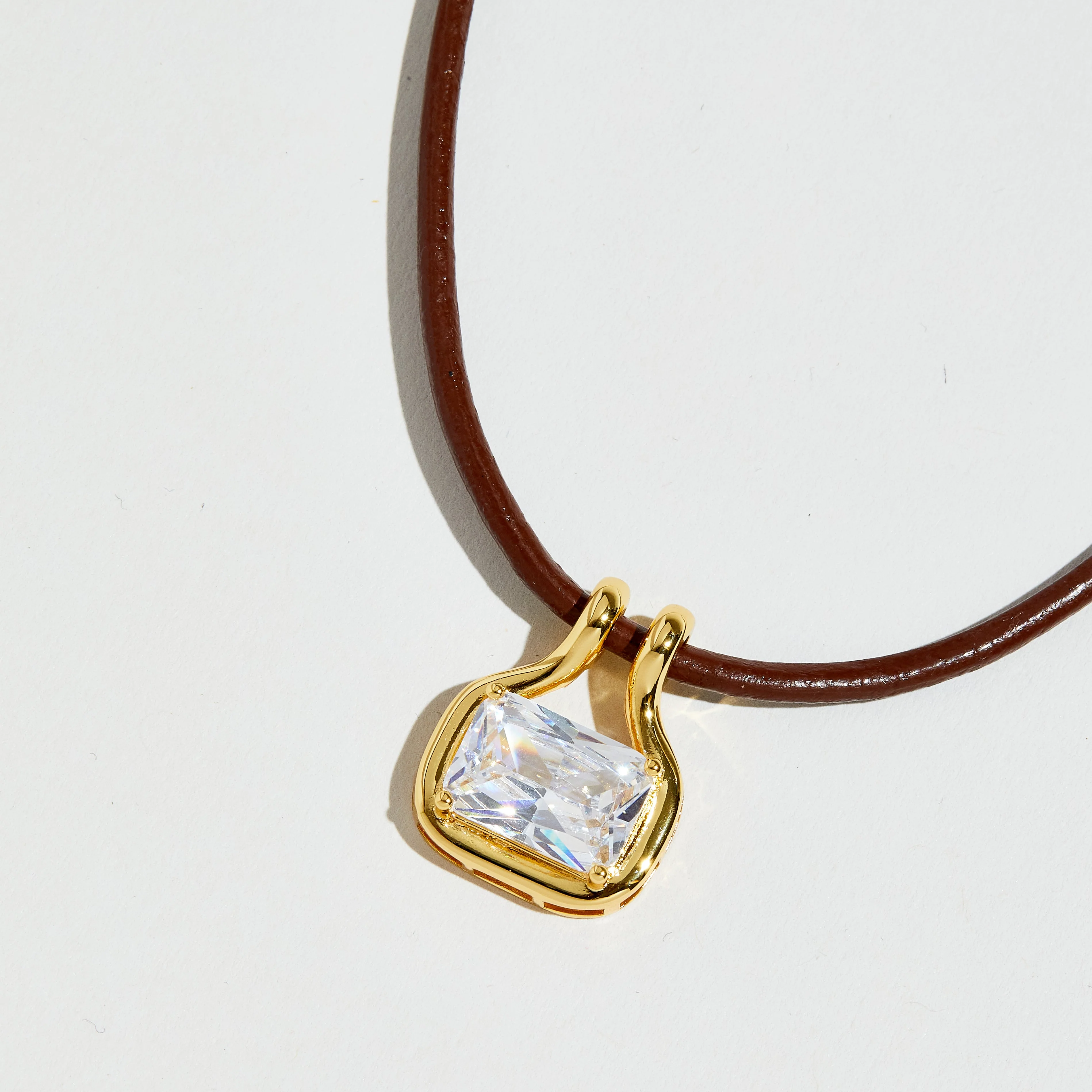 THE NAIA GEM PENDANT NECKLACE - Image 6