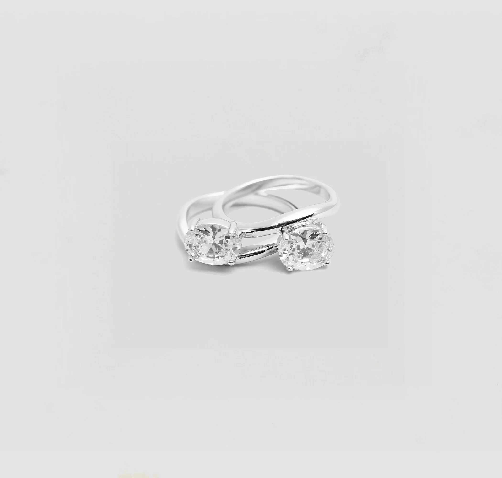 The Oval Stone Ring (Set of 2) - Image 5