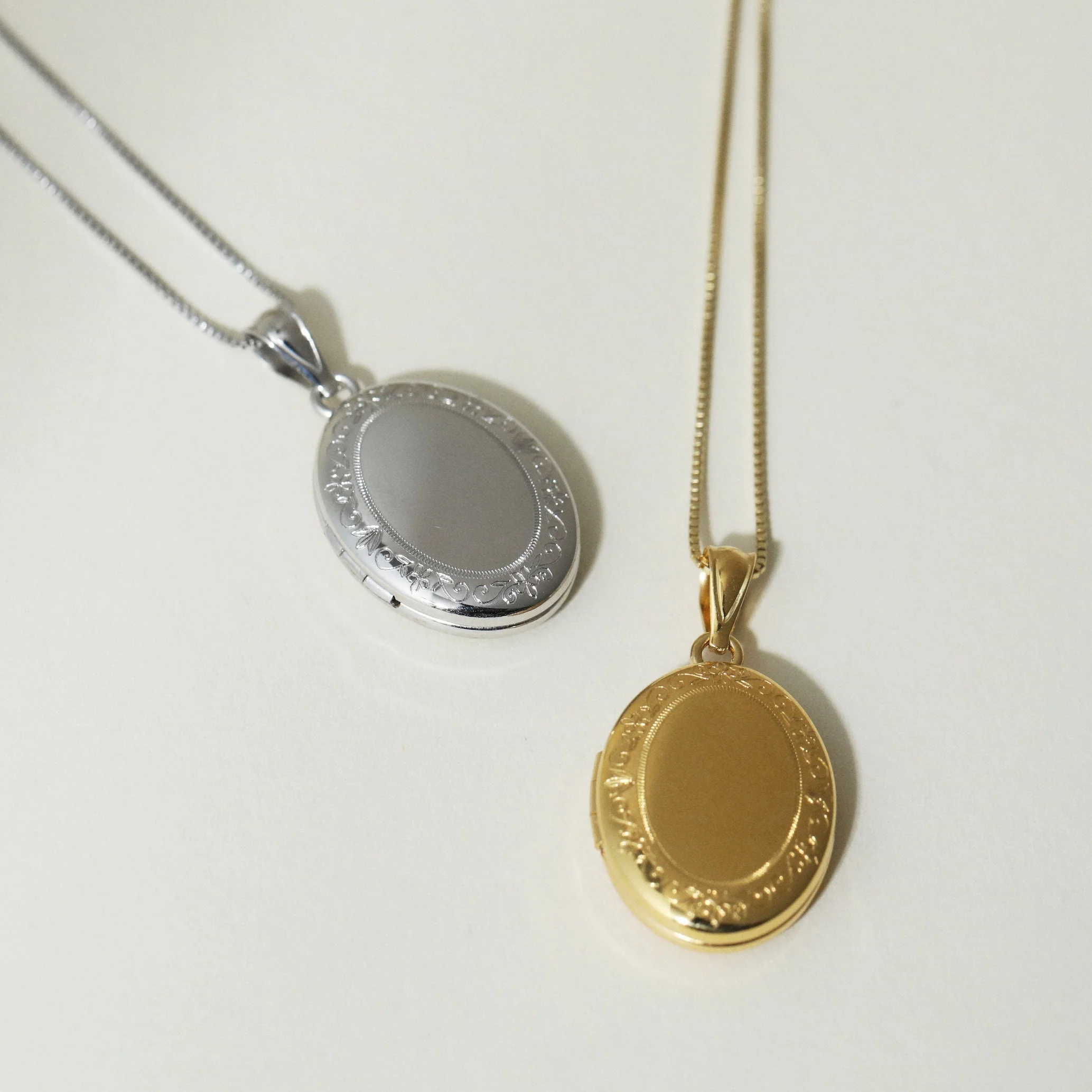 The Oval Photo Locket - Image 4