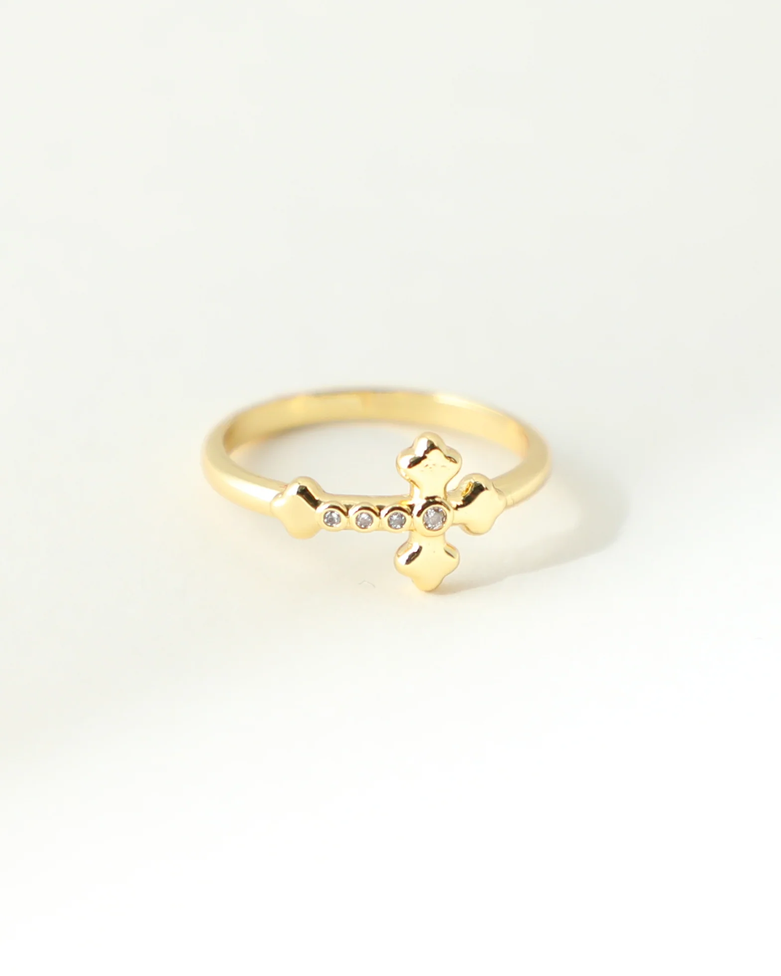 THE PAVE CROSS RING - Image 3