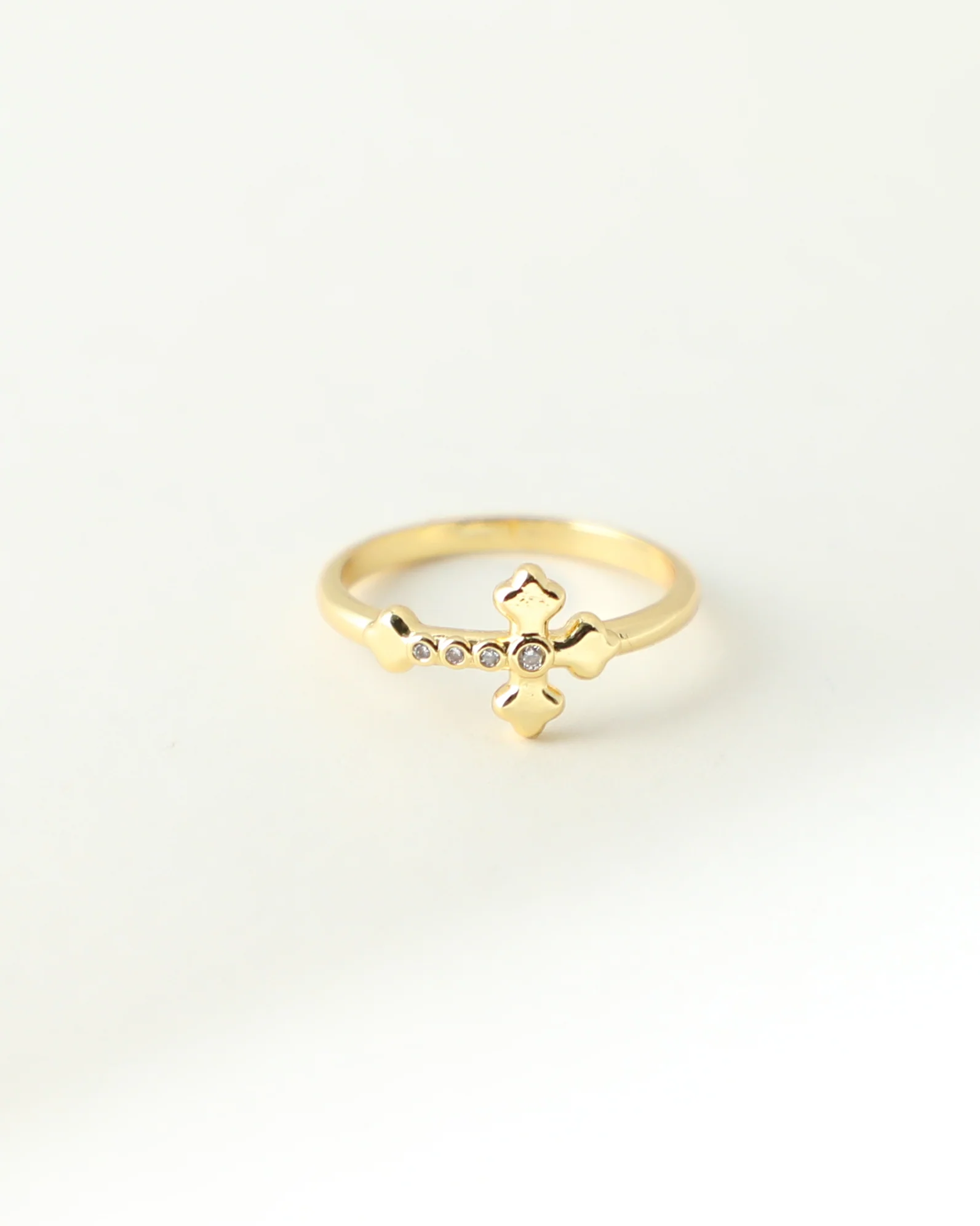 THE PAVE CROSS RING - Image 4