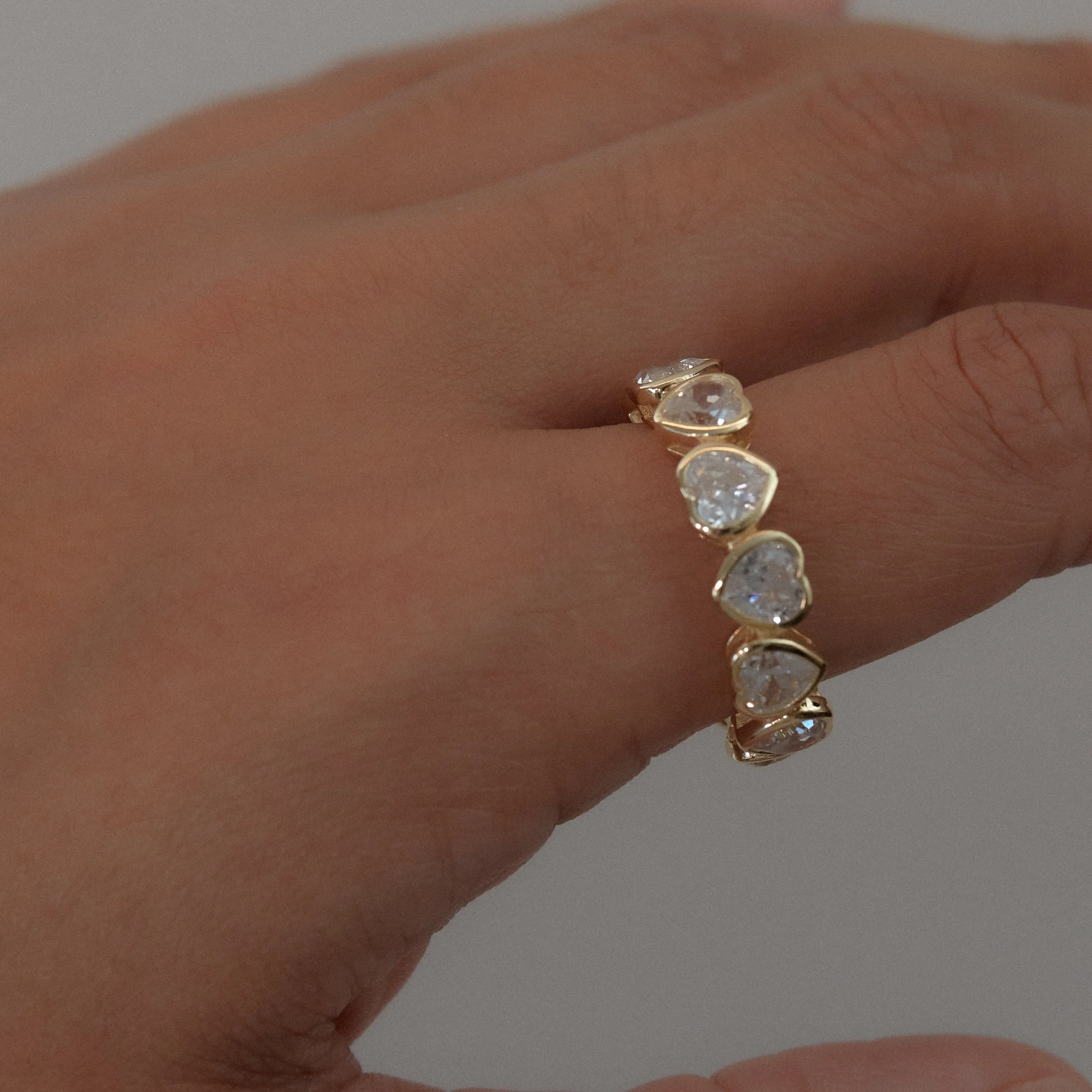 The Pavé Heart Eternity Band - Image 4