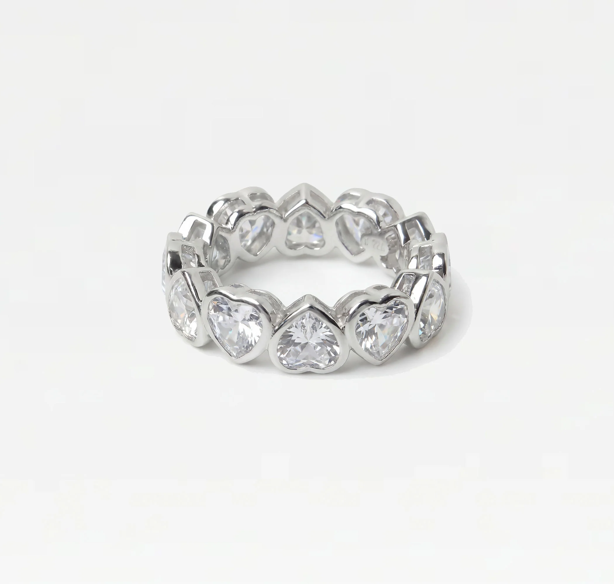 The Pavé Heart Eternity Band - Image 6