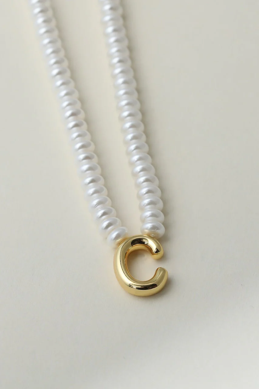 The Pearl Bubble Letter Necklace - Image 7