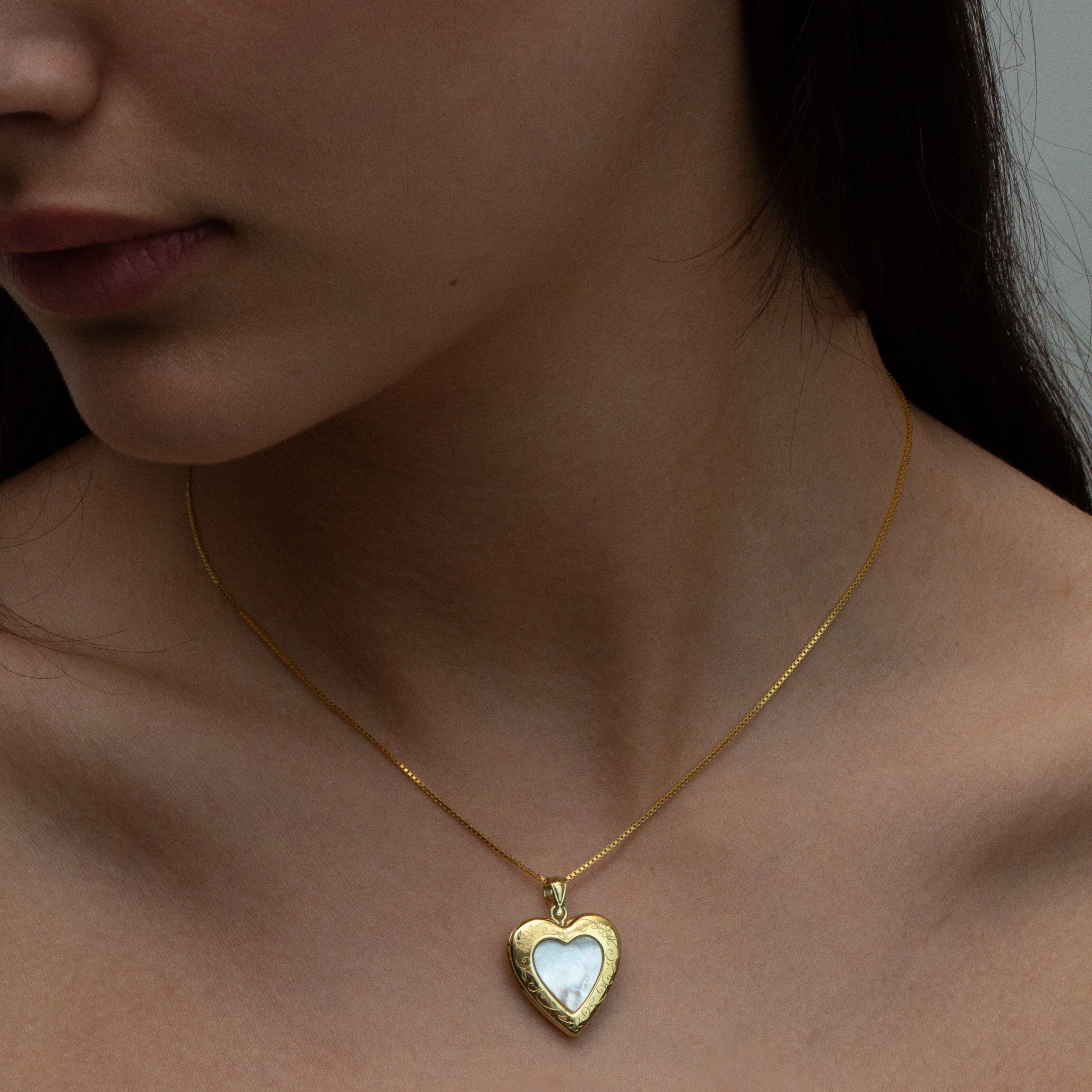 The Pearl Heart Photo Locket - Image 3