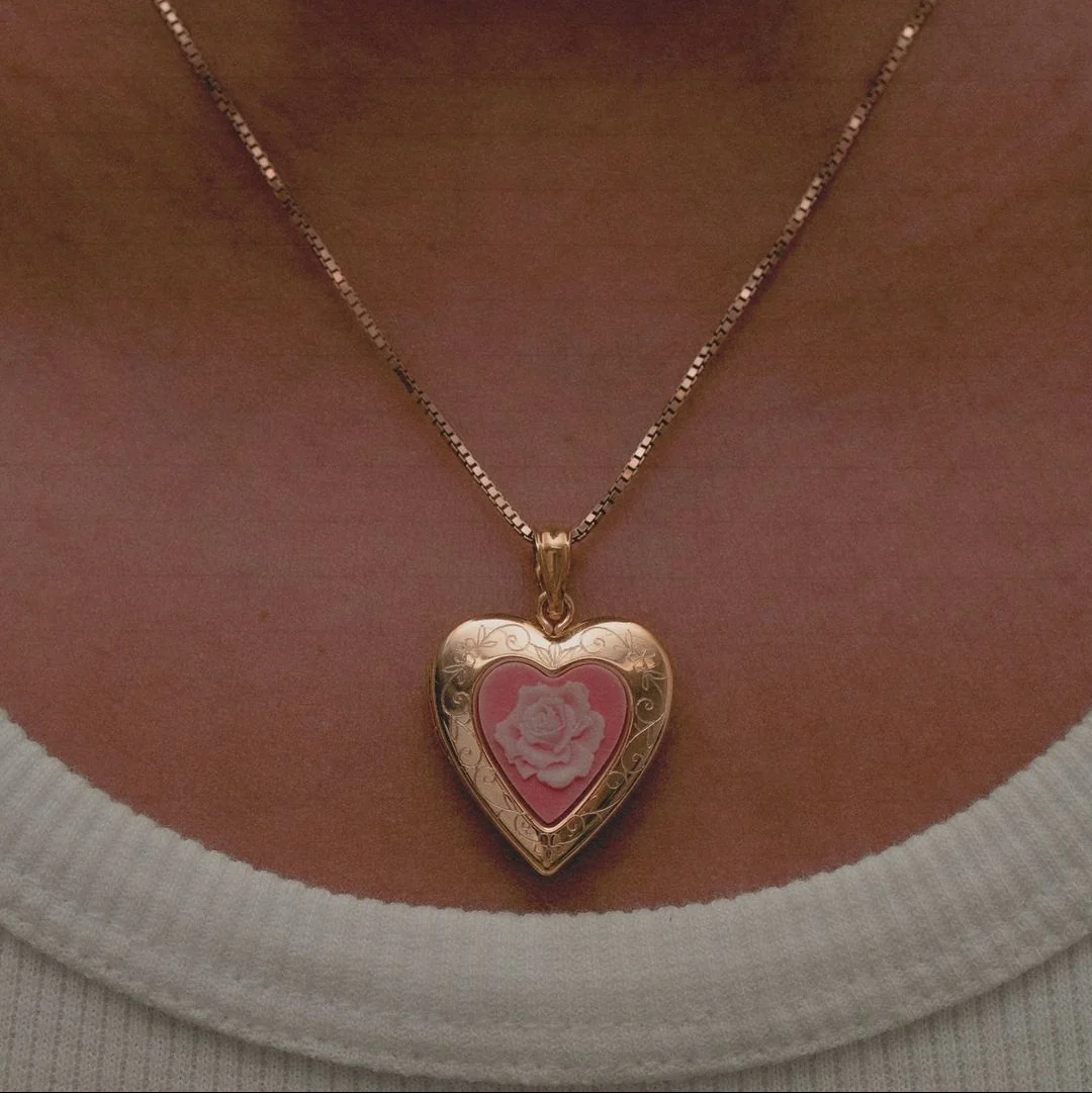 The Pink Rose Photo Locket - Image 3