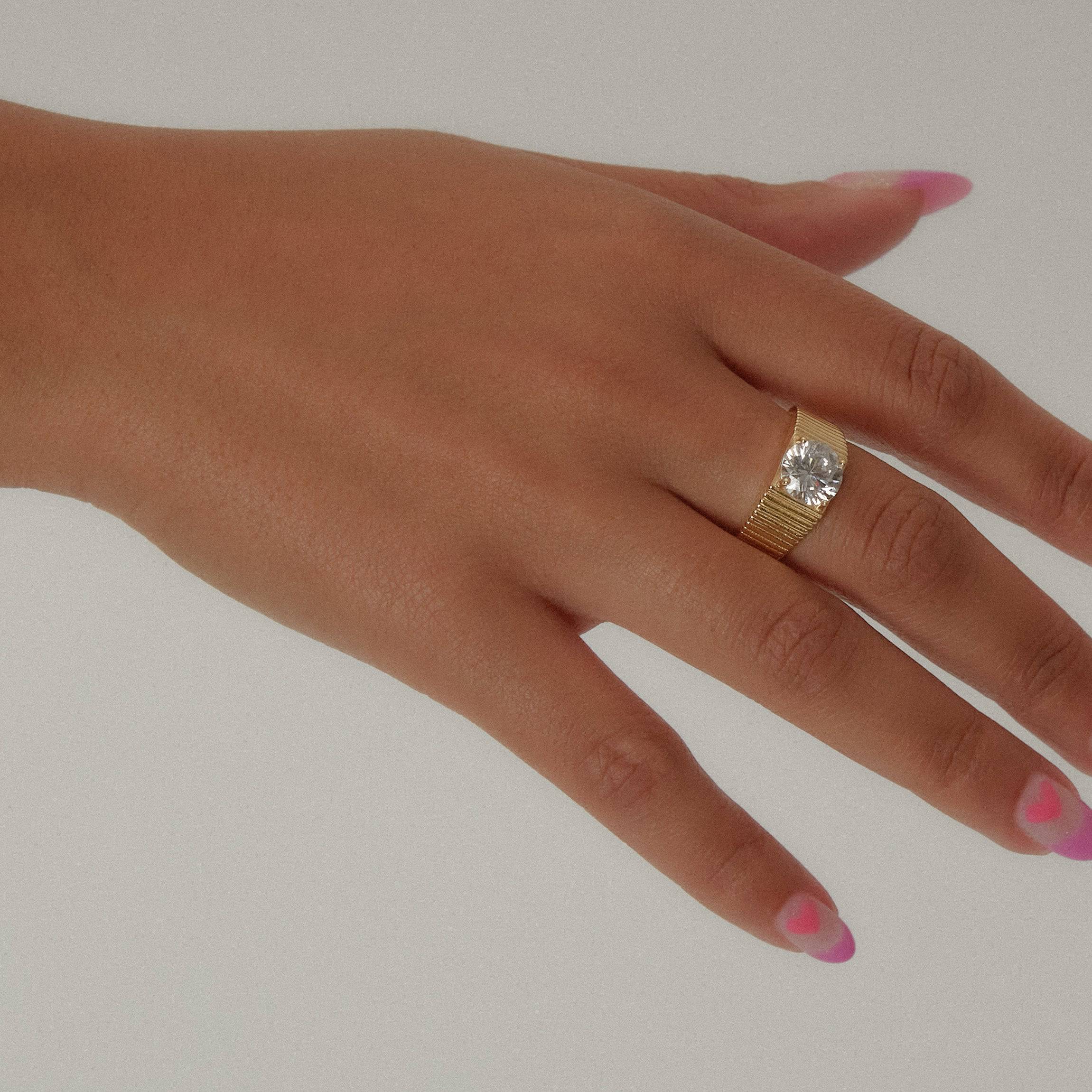 The Rouge Cz Signet Ring - Image 4
