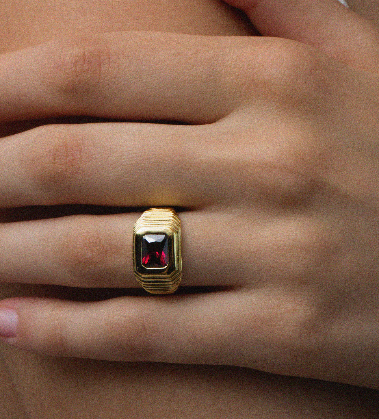 The Ruby Red Heirloom Ring - Image 3