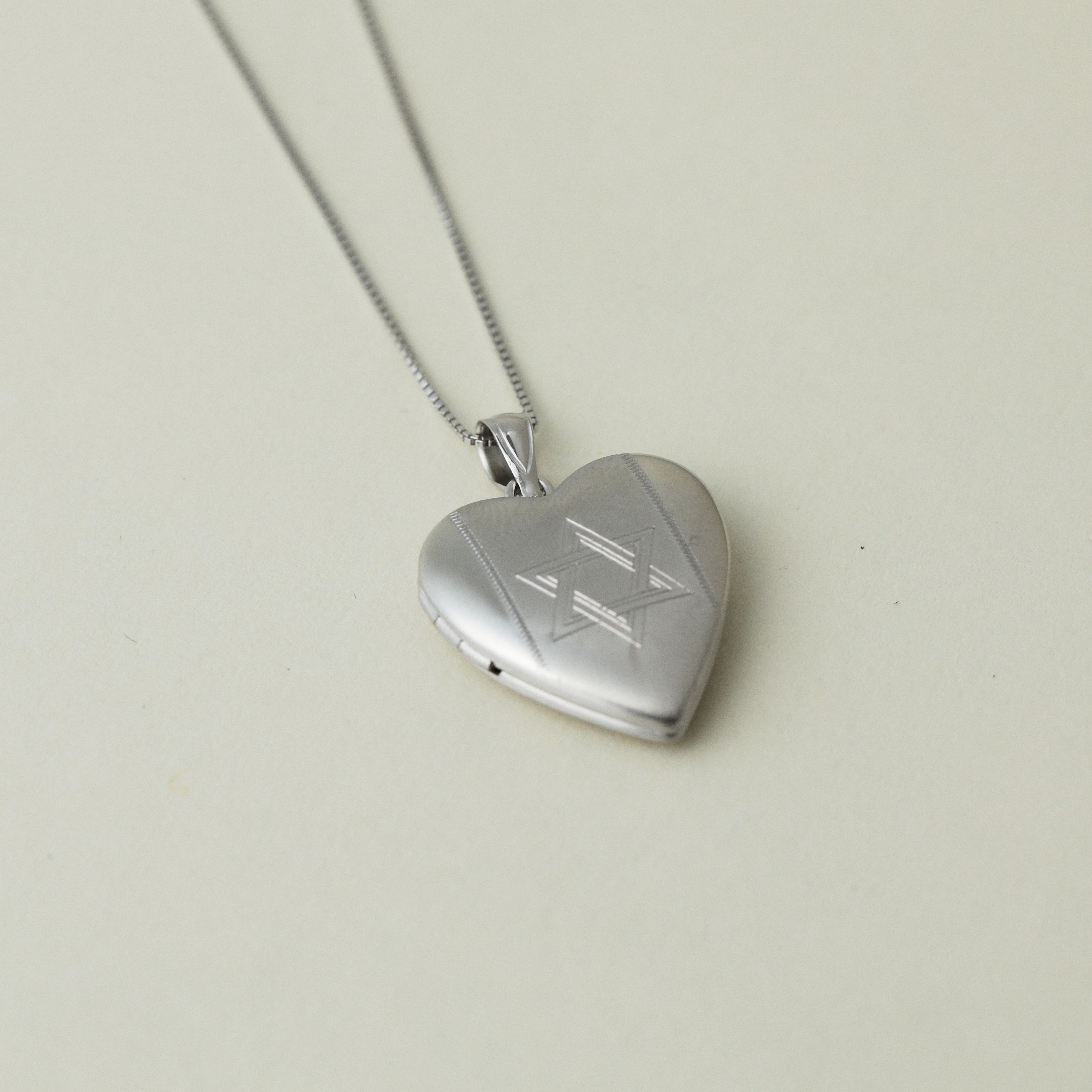 The Star of David Photo Locket - Image 7
