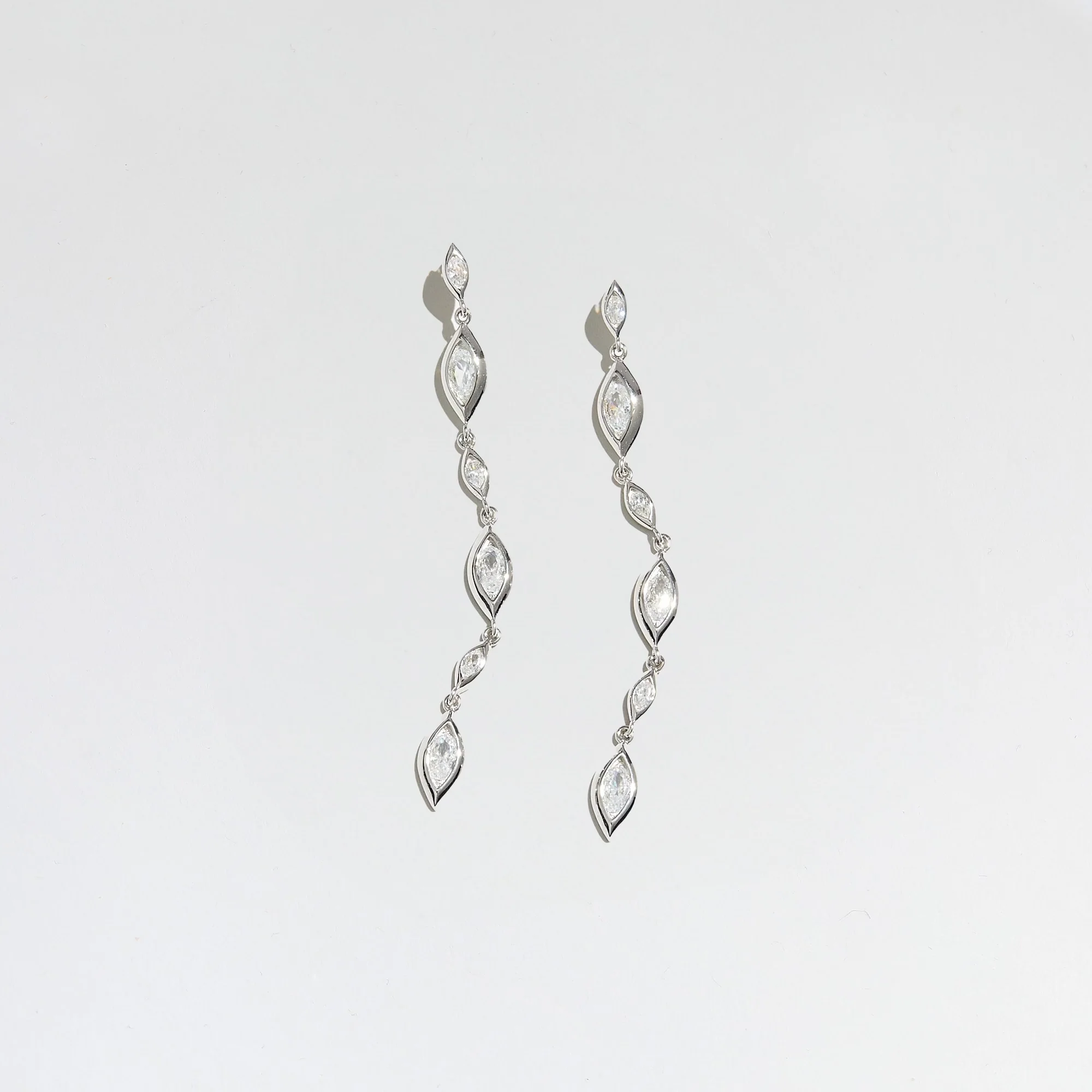 THE MARQUISE DROP EARRINGS - Image 3