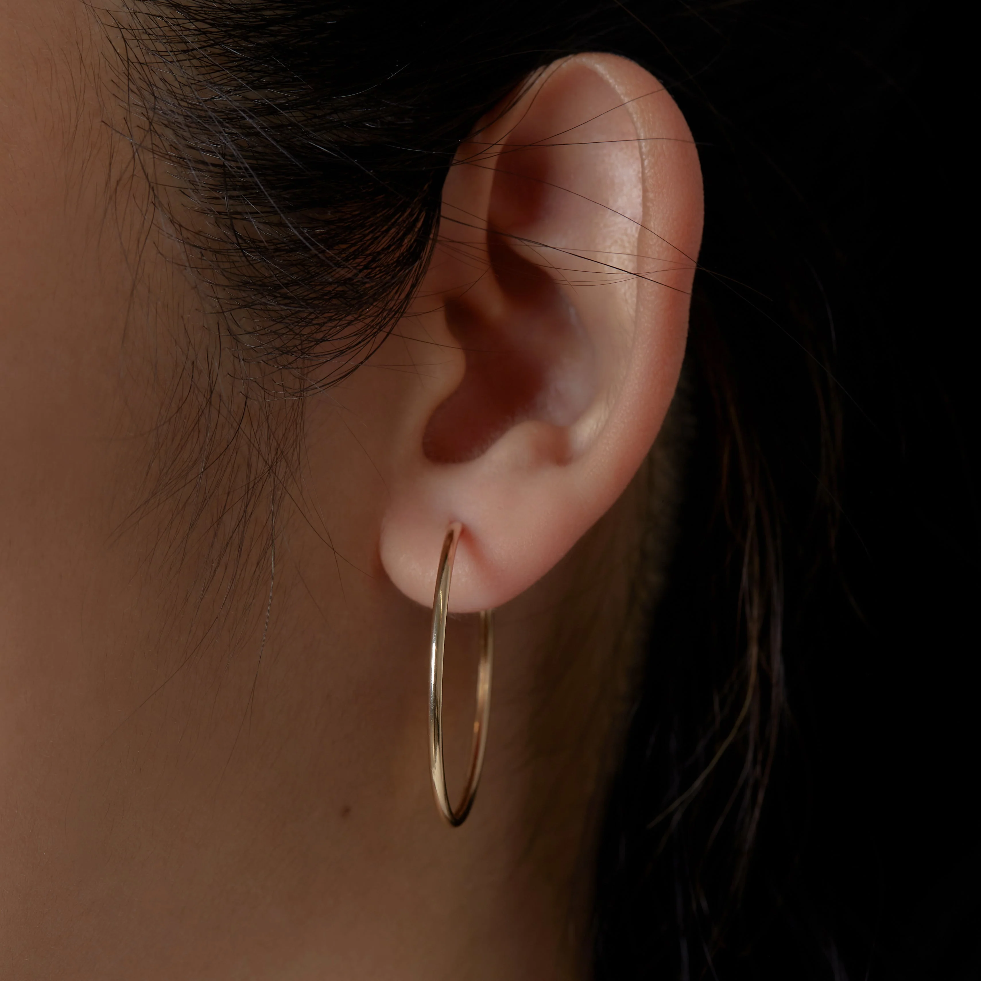 The Thin Mulberry Hoop Earrings - Image 3