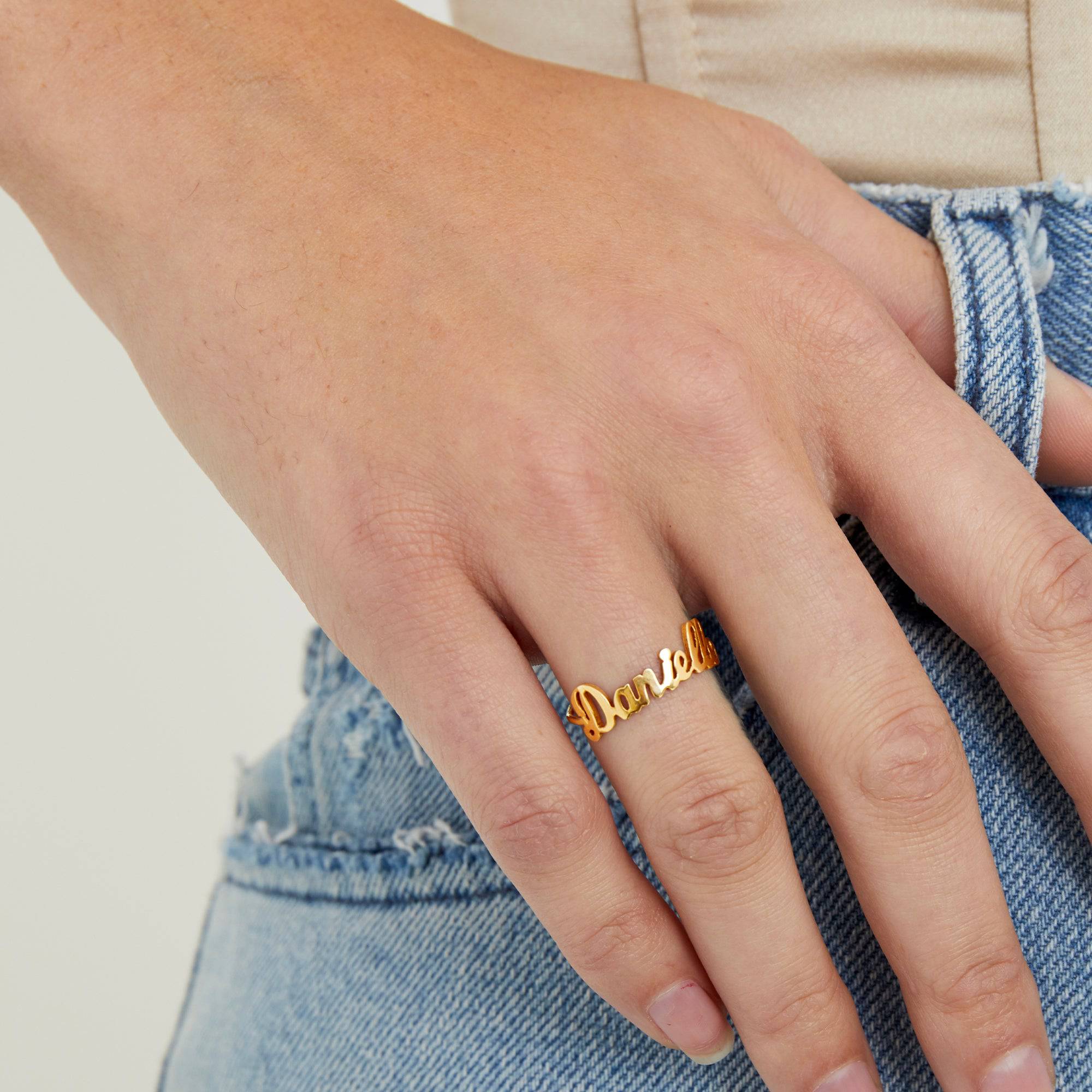 The Tiny Script Ring - Image 5