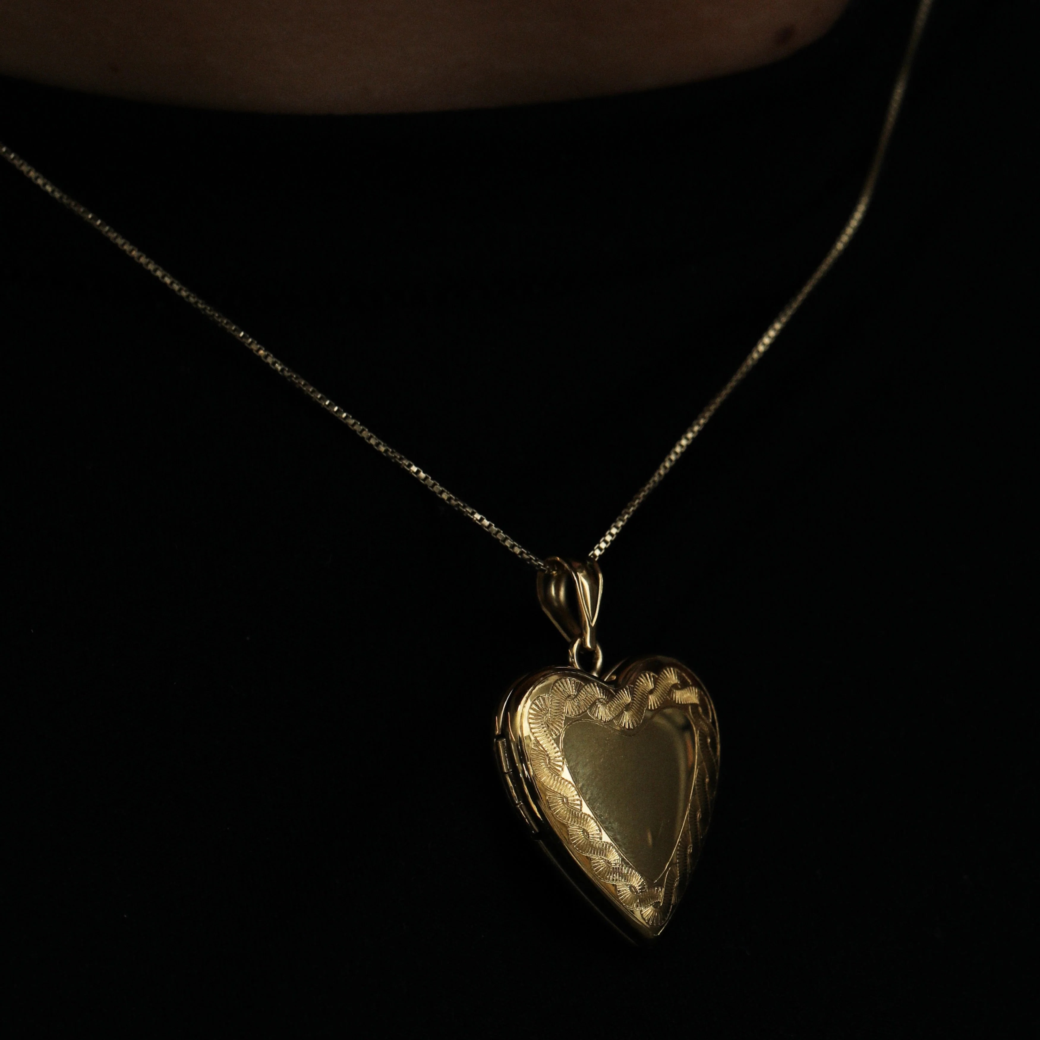 The Vintage Photo Locket - Image 7