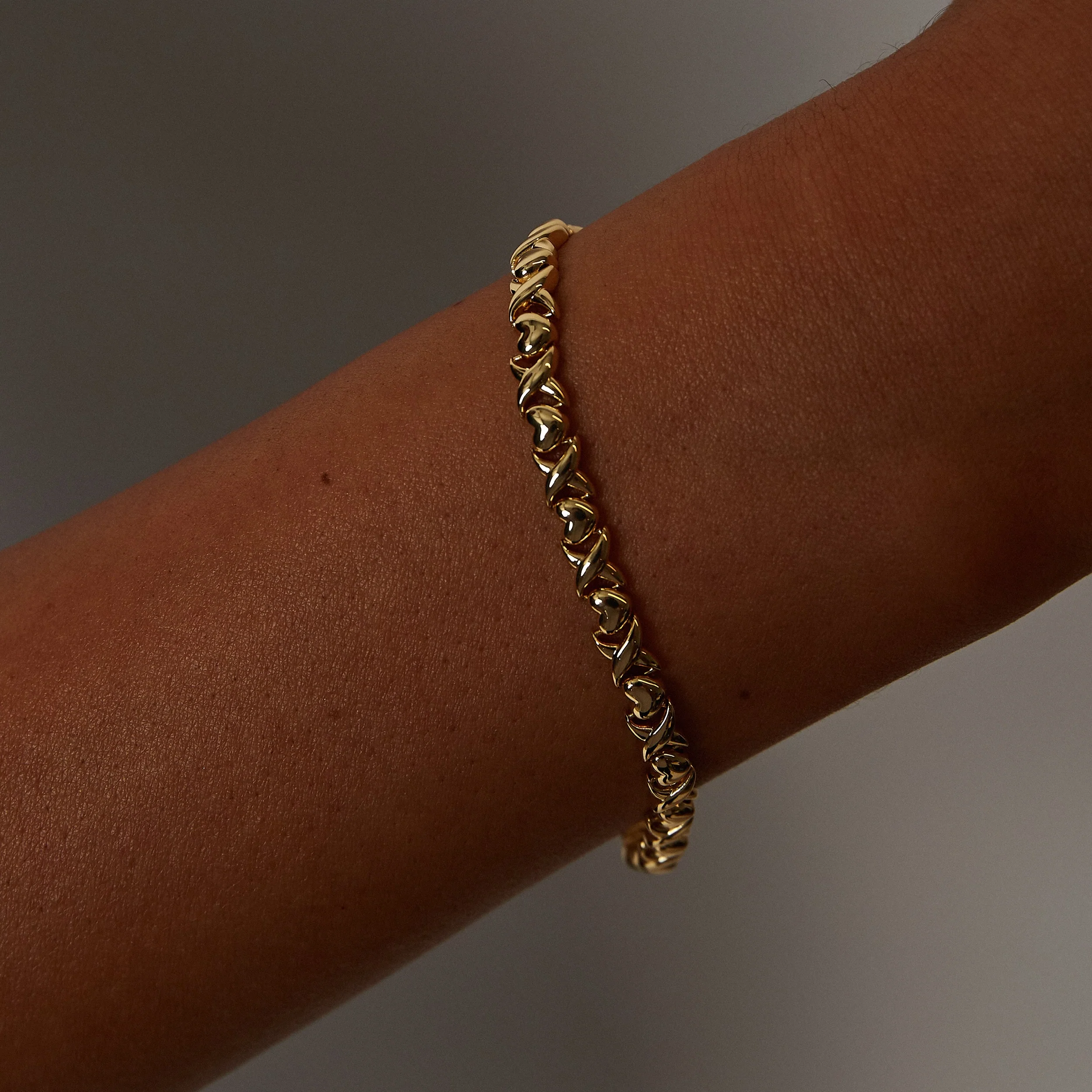 THE XO HEART BRACELET - Image 3